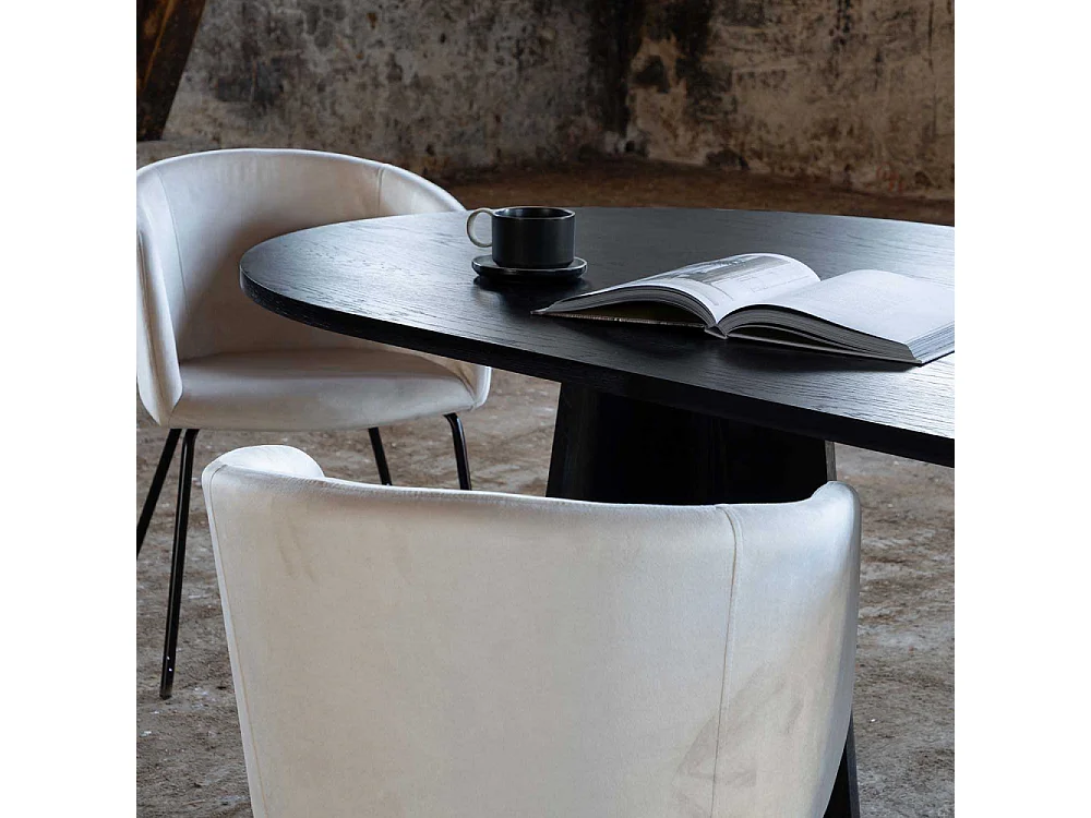 Bootcut eetkamertafel 115x230cm zwart.