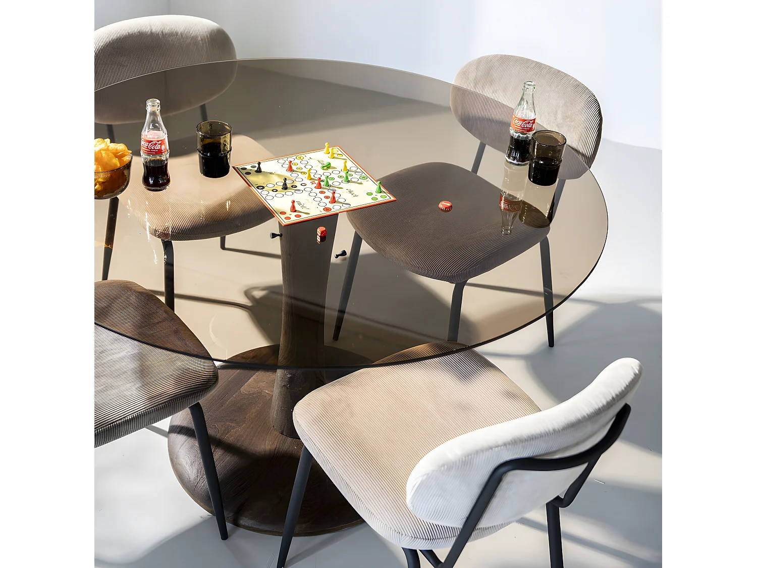 Boogie - Table à manger 4 personnes ronde en verre et bois de manguier - Bois foncé
