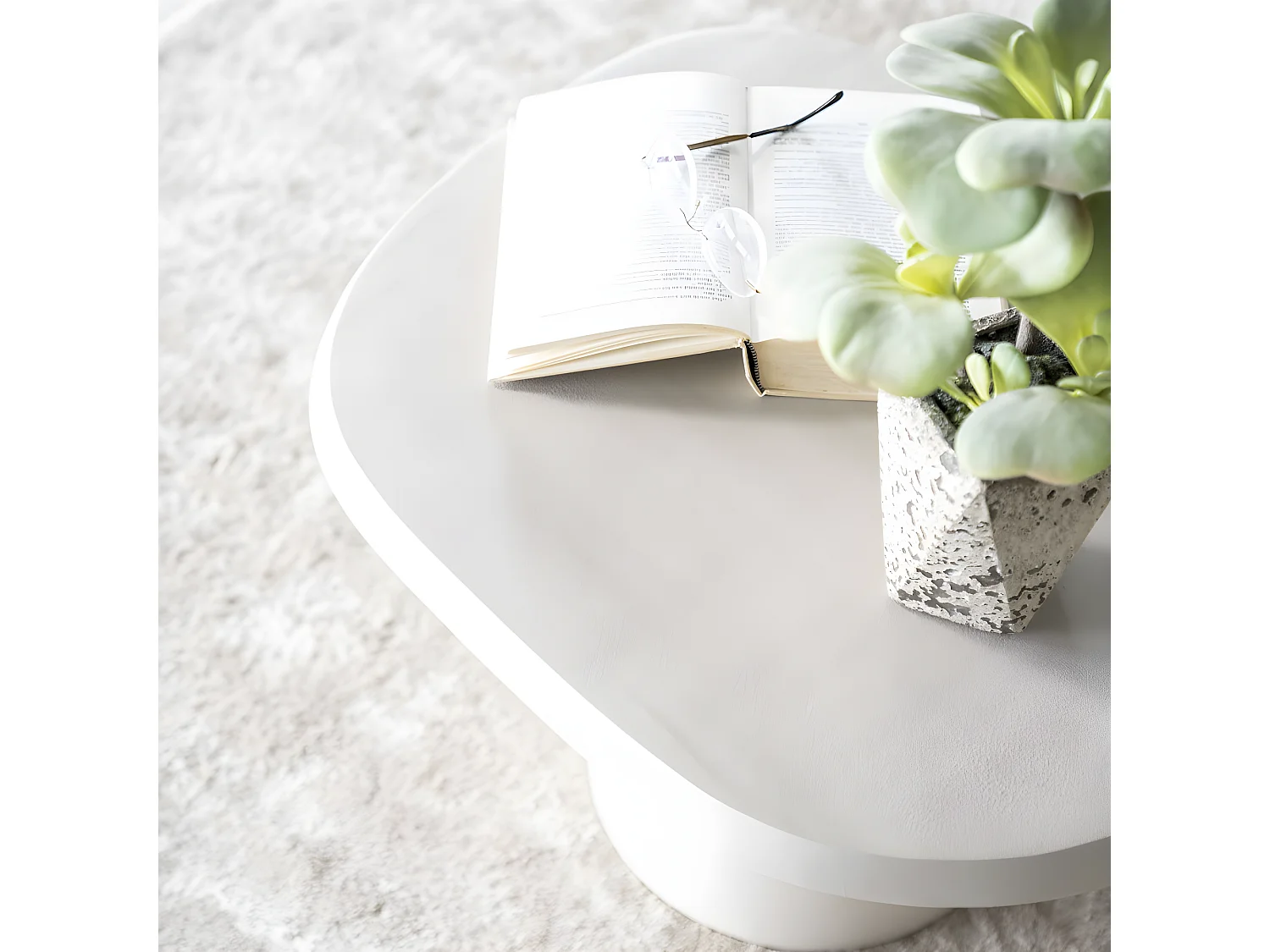 Sten - Table basse en aluminium 57x71cm - Ivoire