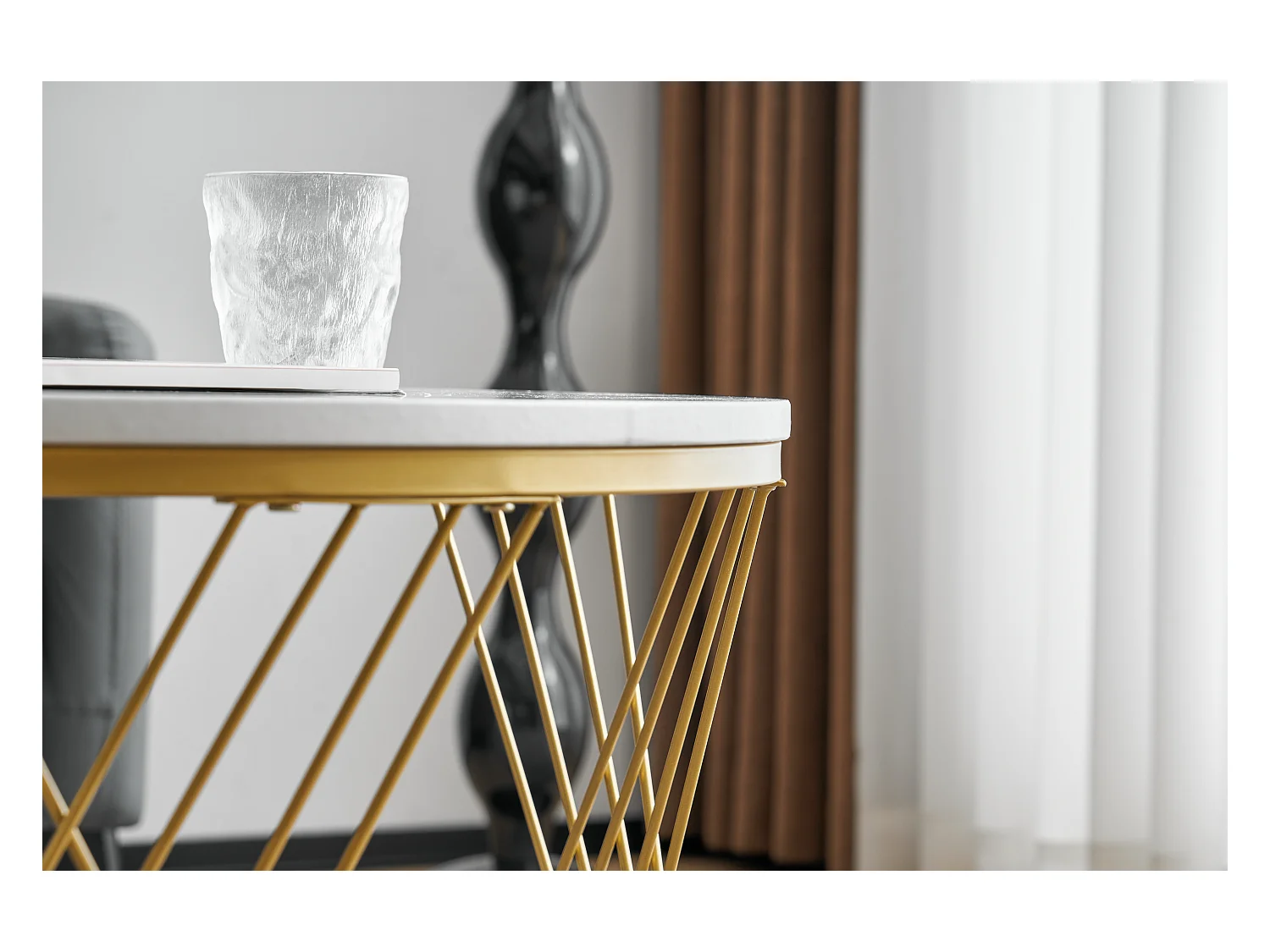 Lot de 2 tables gigognes - placage à motif de marbre - avec un tiroir - Blanc &Doré