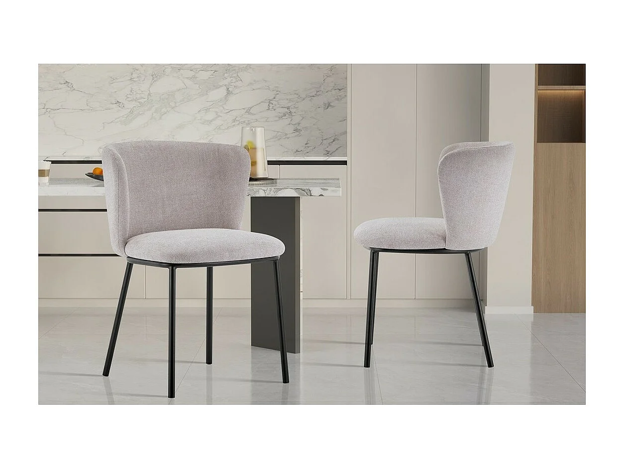 Chaise ARTHUS – Tissu beige avec pieds métal noir – H76 × L52 × P54 cm