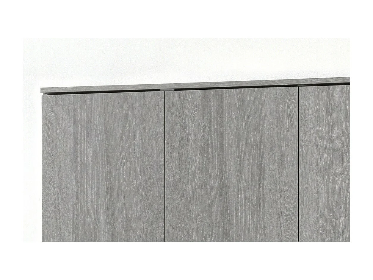 Kledingkast met 3 deuren in eikenkleur uit de REY collectie. Ideale garderobe voor uw hal of wasruimte.