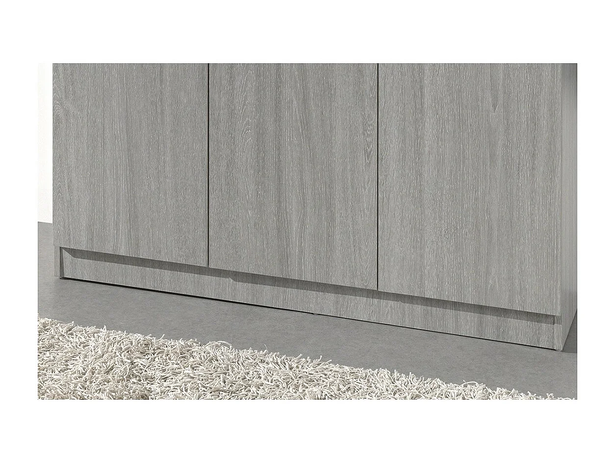 Kledingkast met 3 deuren in eikenkleur uit de REY collectie. Ideale garderobe voor uw hal of wasruimte.