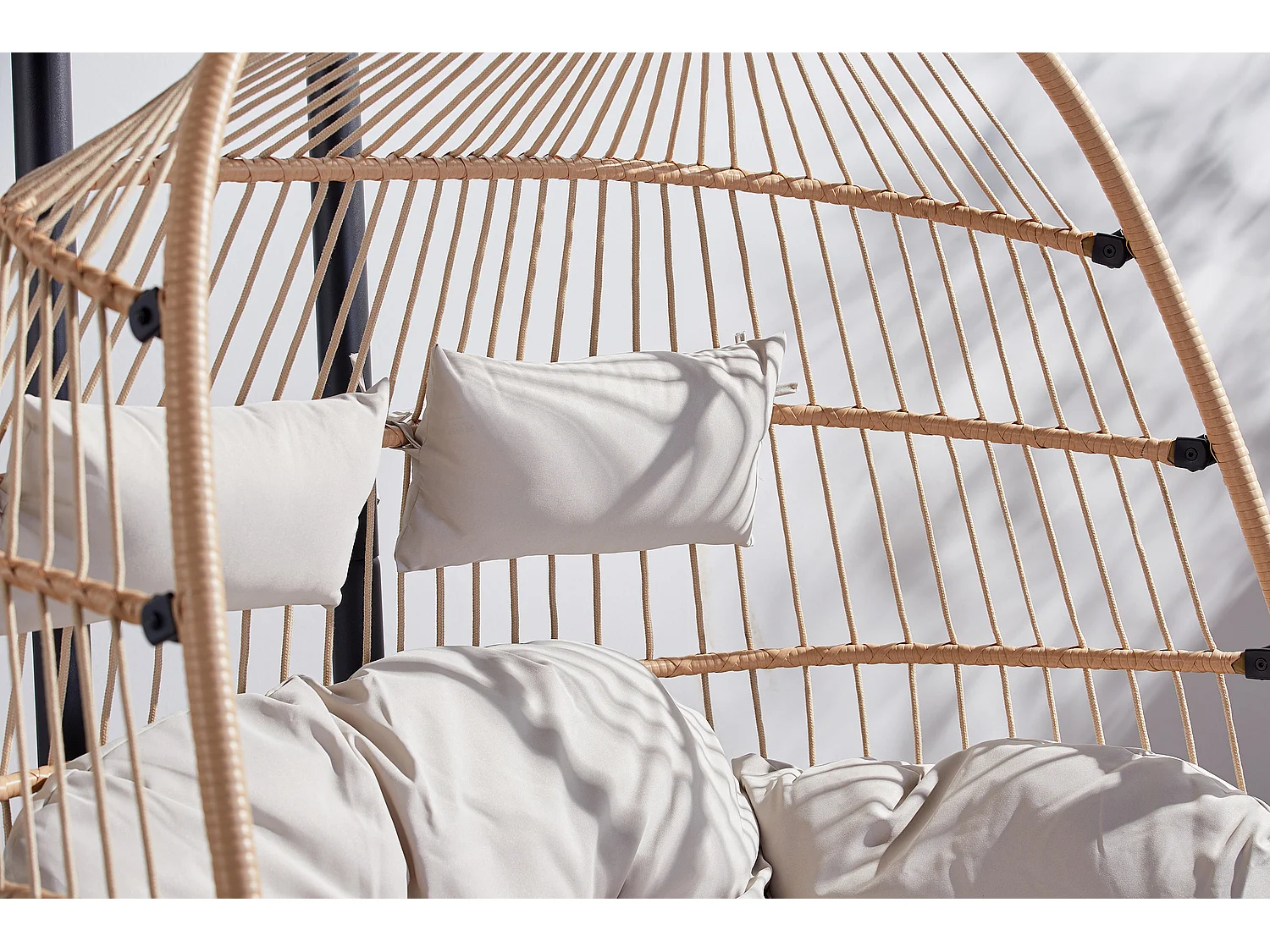 Hangstoel voor 2 personen met rotan effect FARO - Comfortabel en trendy voor binnen en buiten