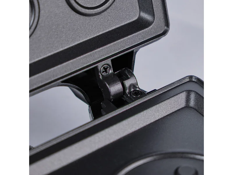 Appareil à sandwich avec plaques de cuisson antiadhésif smiley - LUXIO