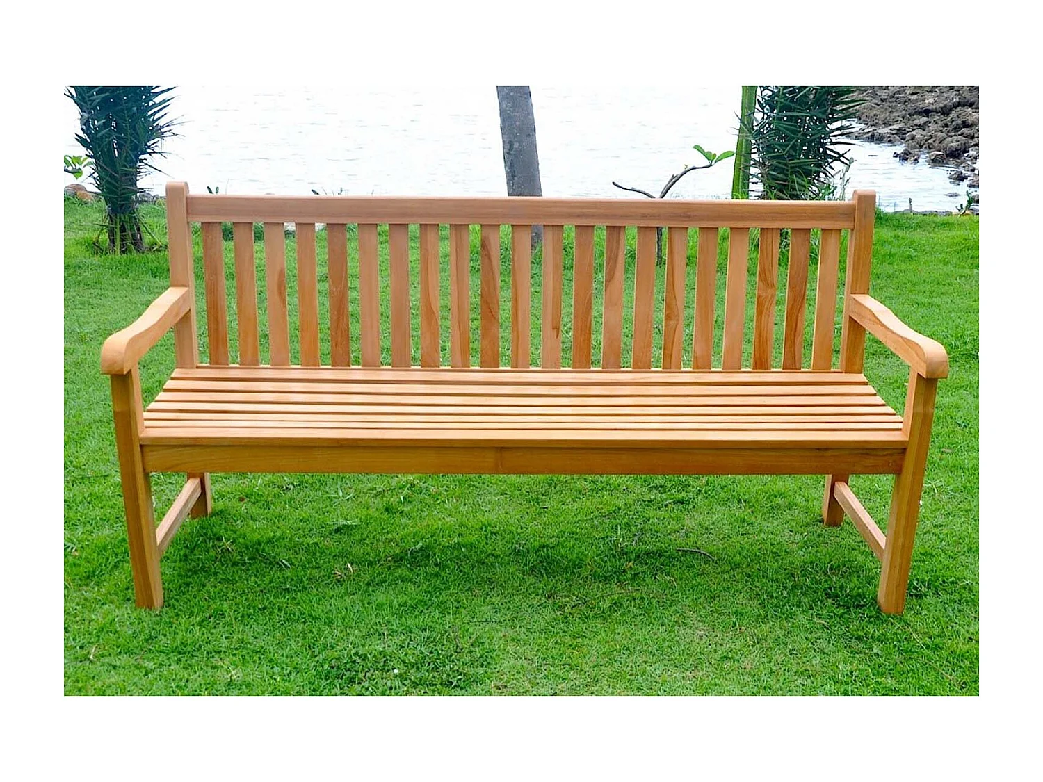 Banc teck 3 places KUALA