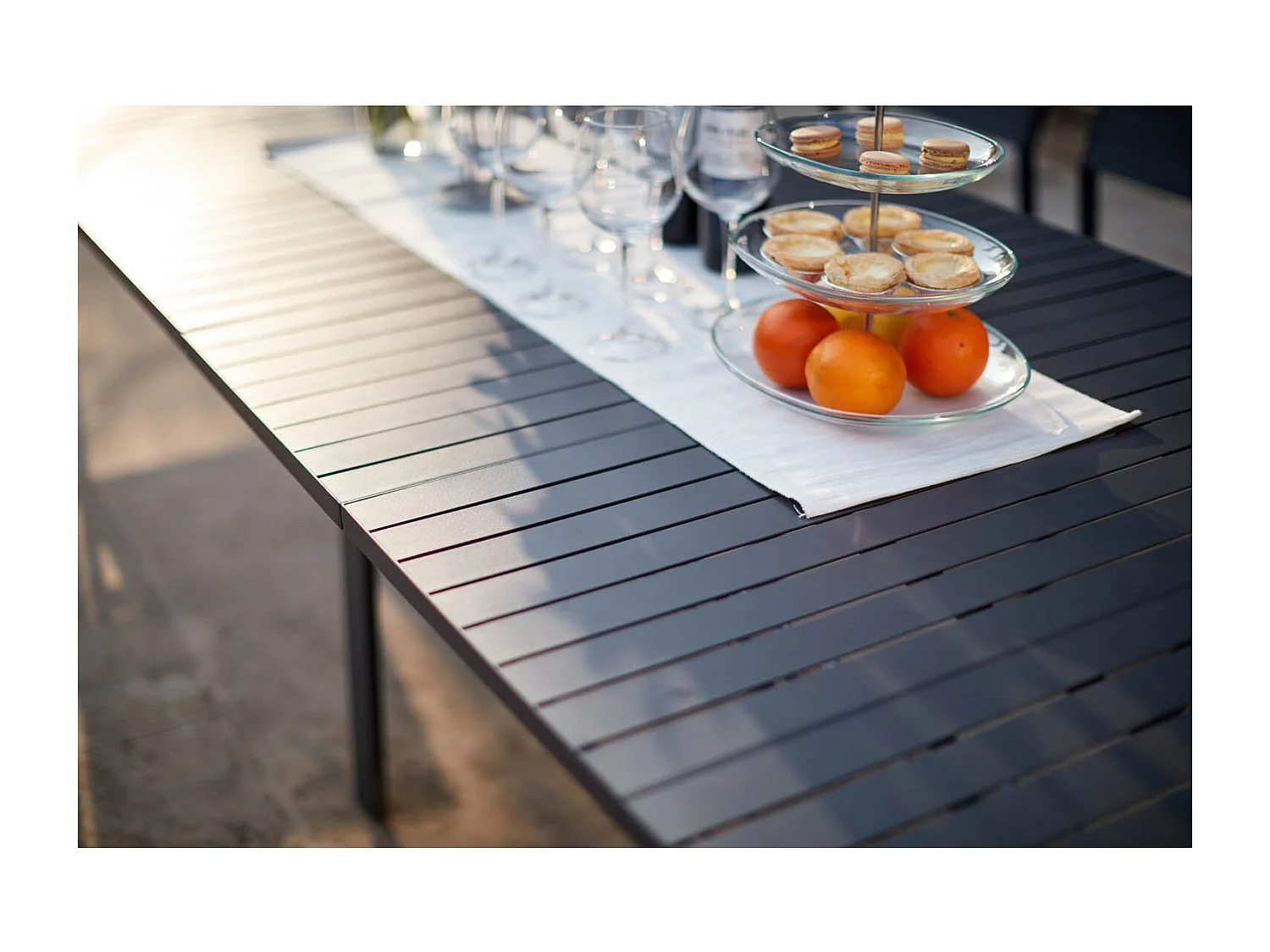 Console extensible et 6 chaises en aluminium OLHAO