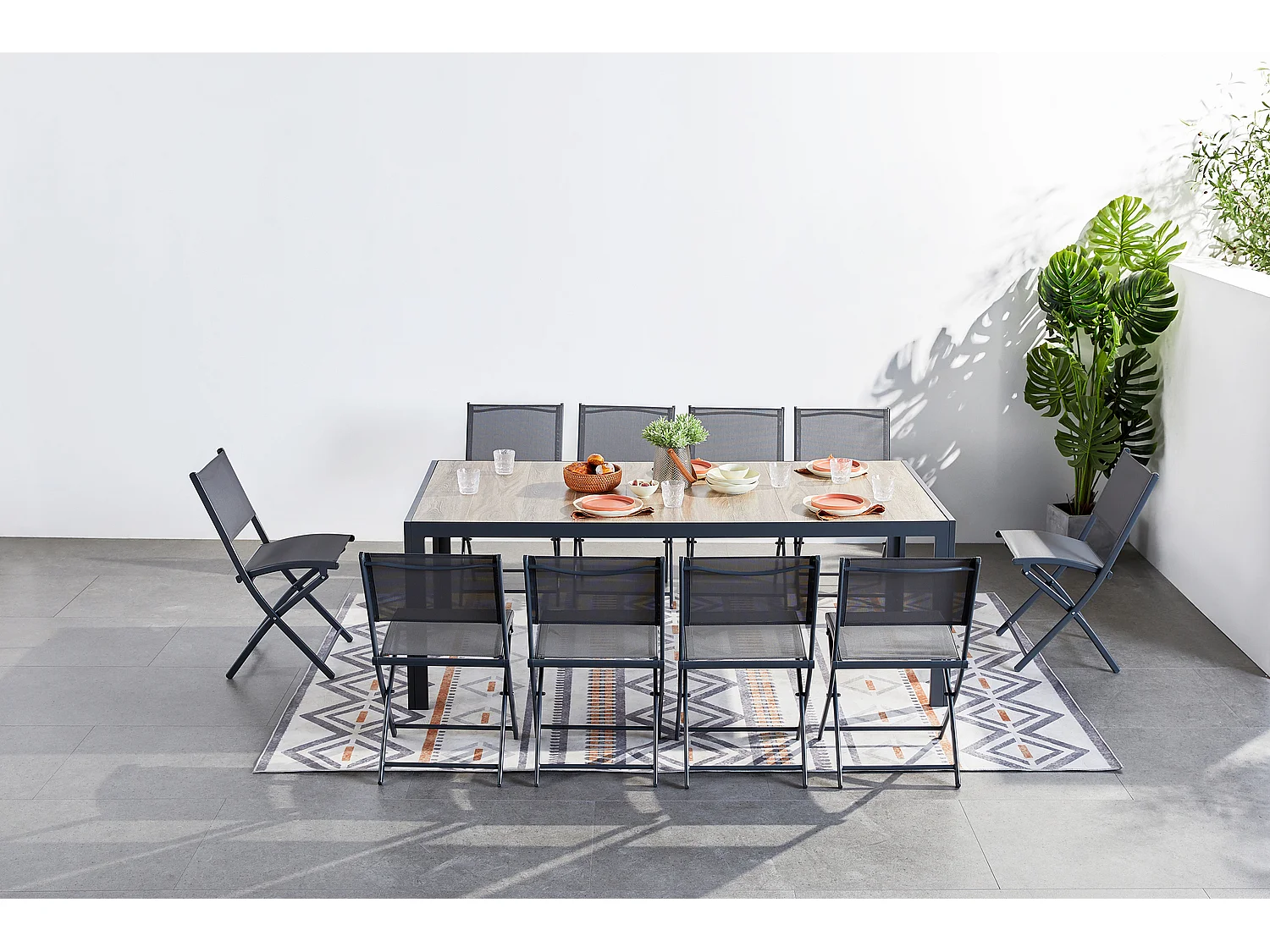 Ensemble table aluminium effet bois et 10 chaises LAGOS