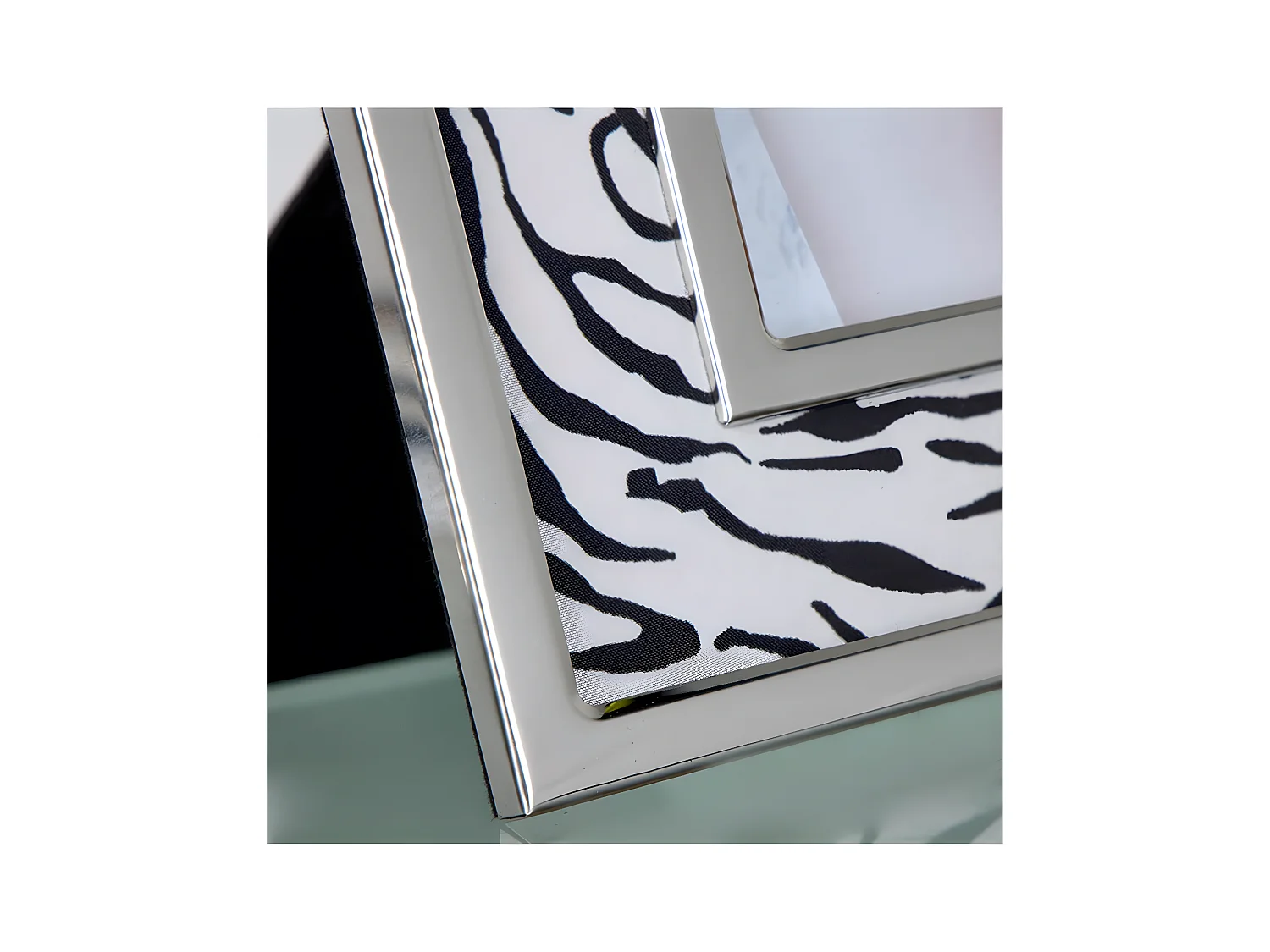 Portafoto 15*20 negro y cebra metal plateado sintra