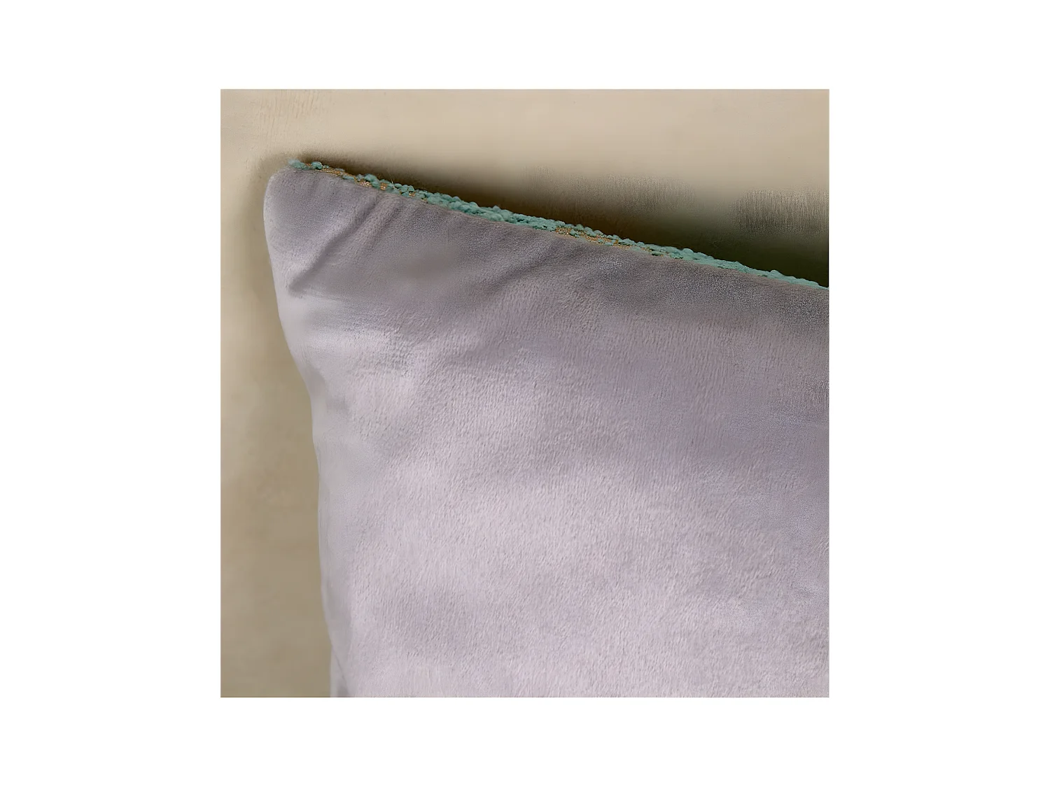 Cojin 43*43 azul claro y plata serpiente 380 gr patri