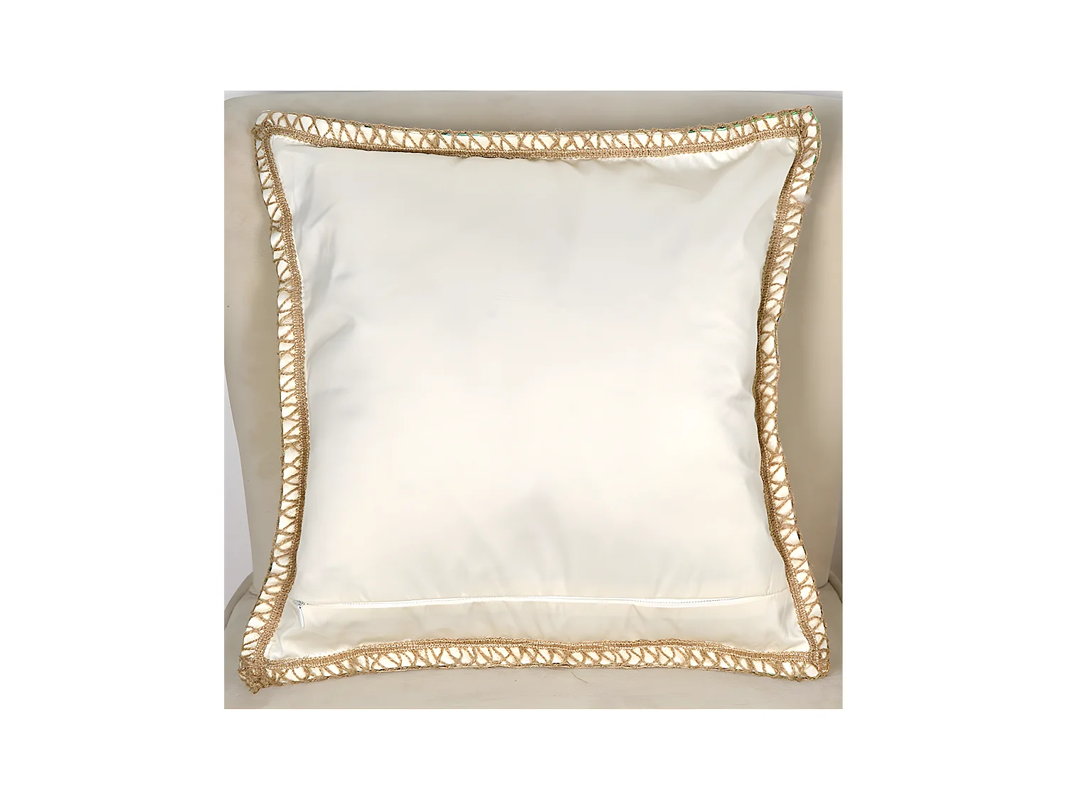 Cojin 45*45 ramas verdes tipo seda flecos yute con relleno 400 gr yute