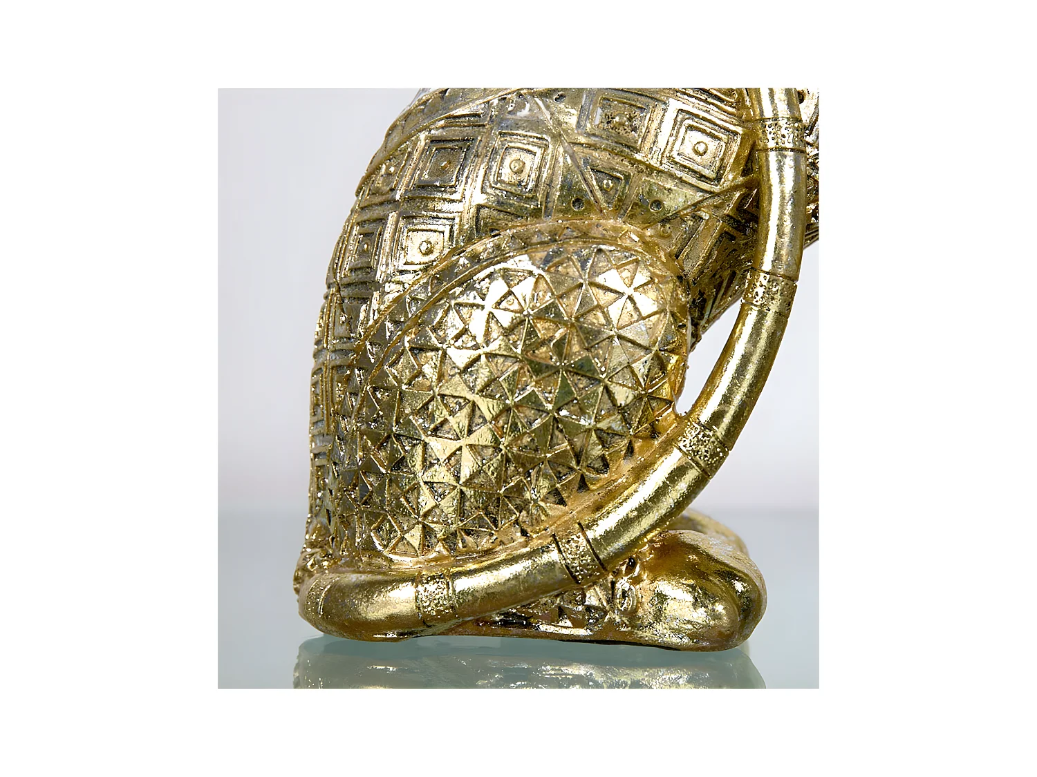 Gato 18*24 sentado dorado picasso