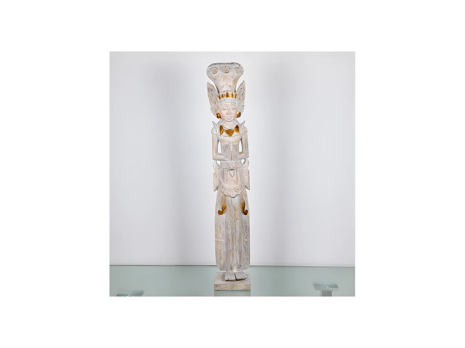 Pareja de figuras de dioses balineses en madera tallada bali