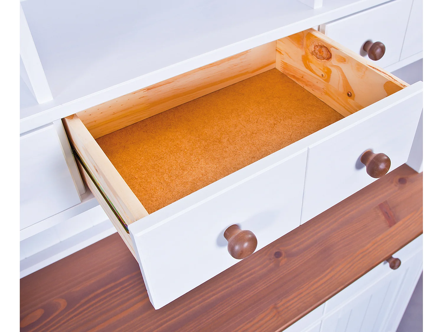 Wright Sideboard 3 Türen, 2 Glastüren, 3 Schubladen, 3 offene Fächer, weiss, braun.