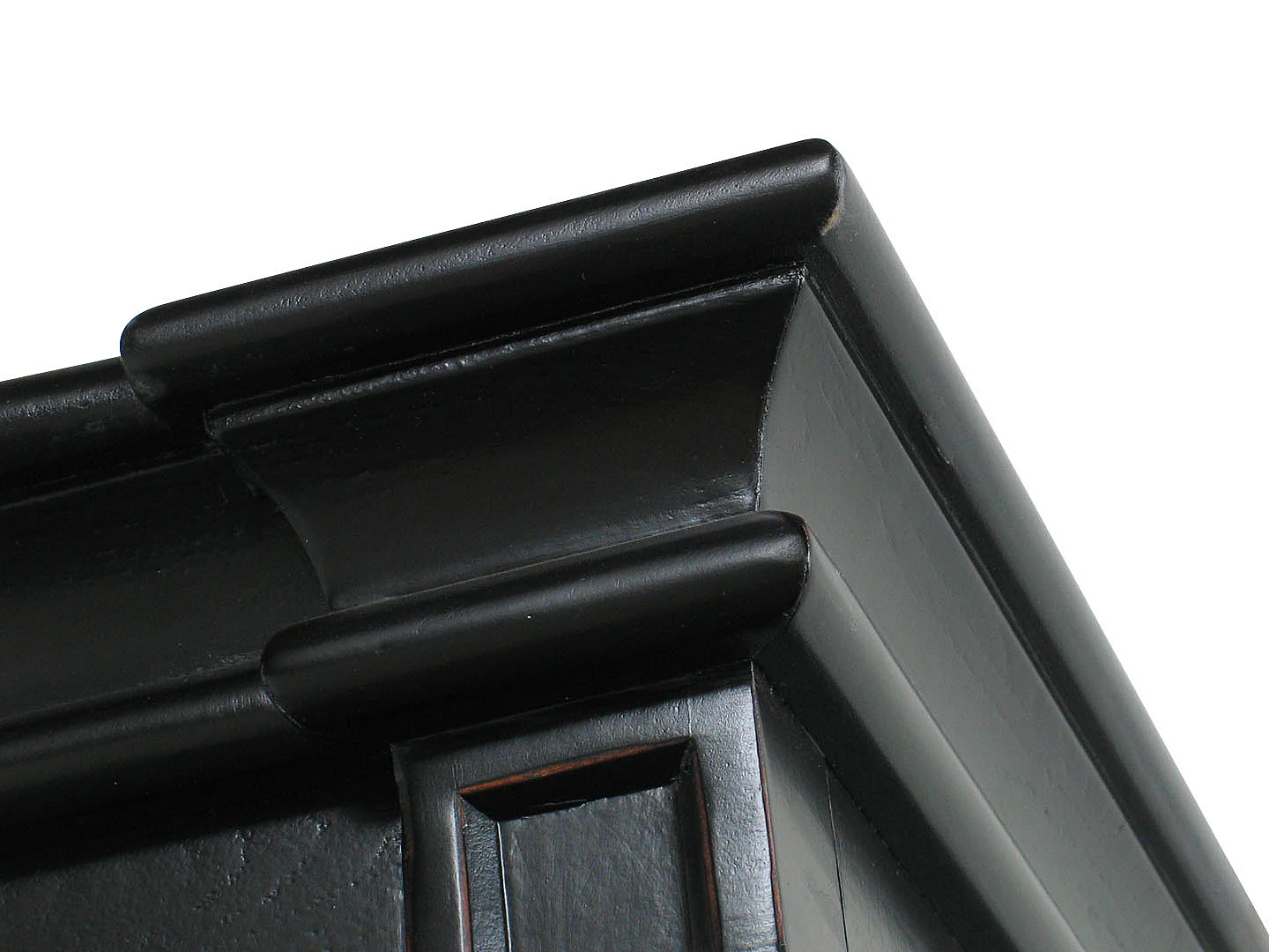 Amaretta Vitrine 3 portes, noir. Vintage patiné, largeur 142 cm, hauteur 200 cm.