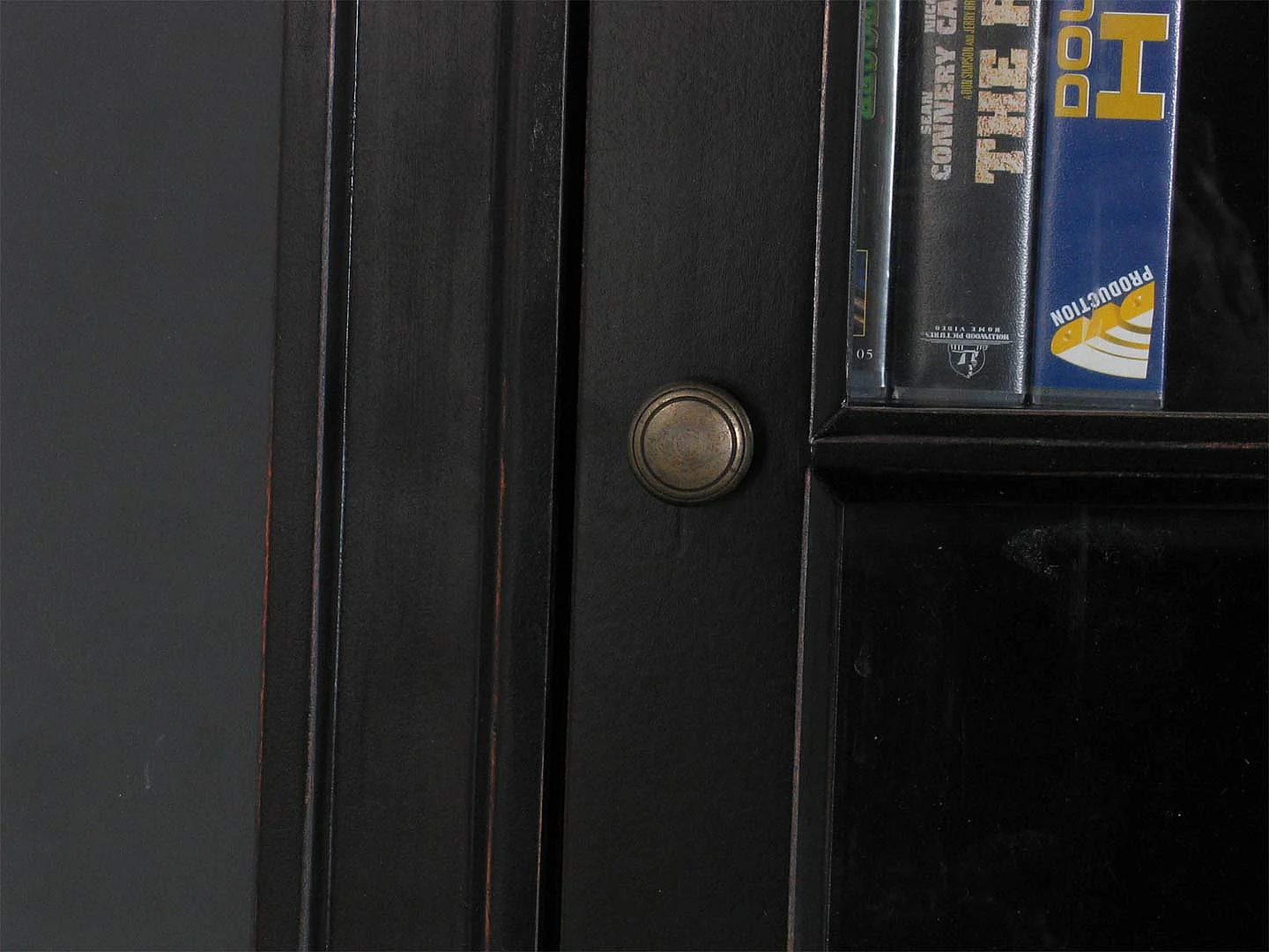 Amaretta Armoire d'angle, noir, vintage patiné, largeur 55 cm, hauteur 200 cm