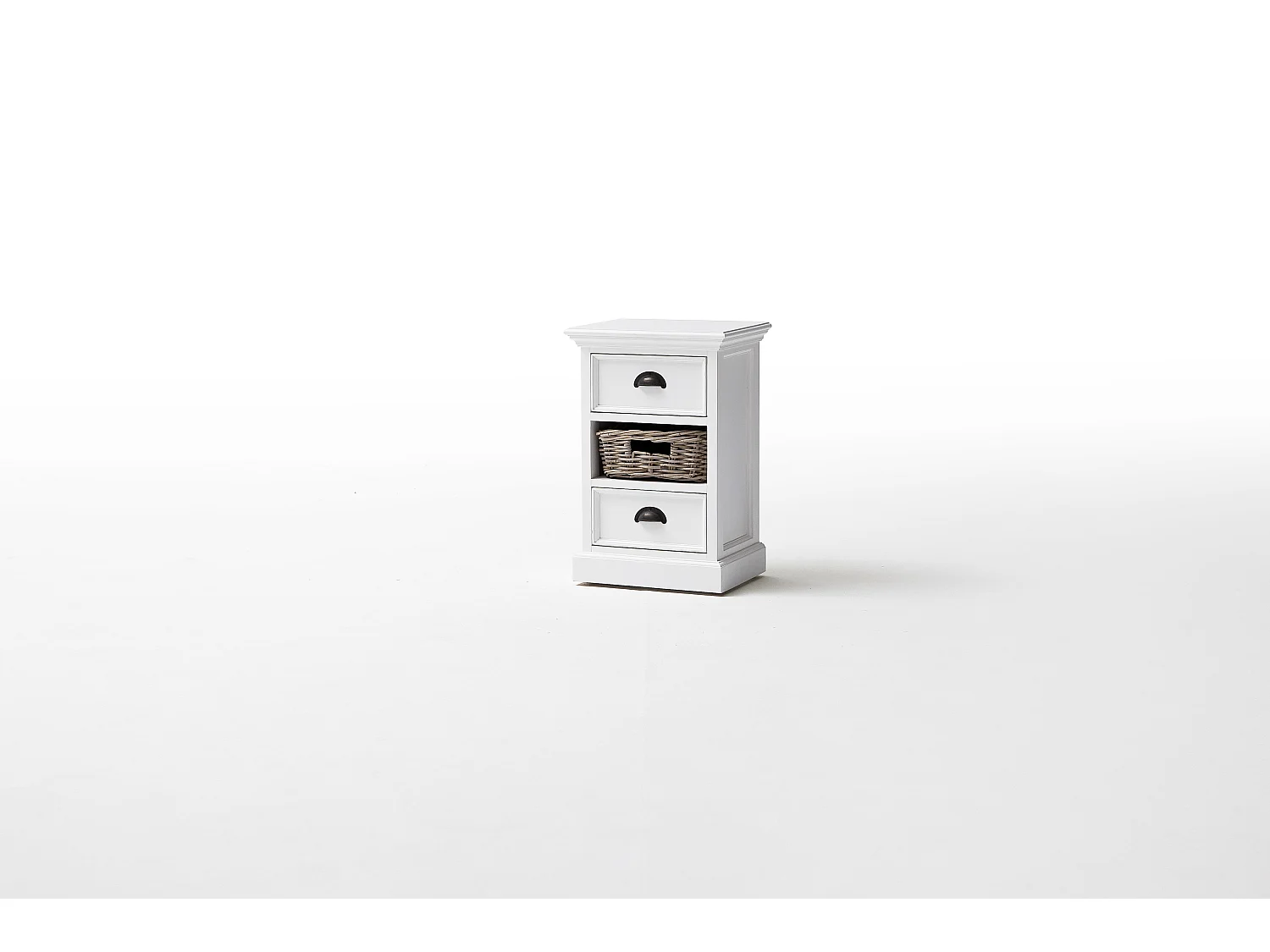 Halifax nachtkastje met 2 lades en 1 rotan mand, in wit.