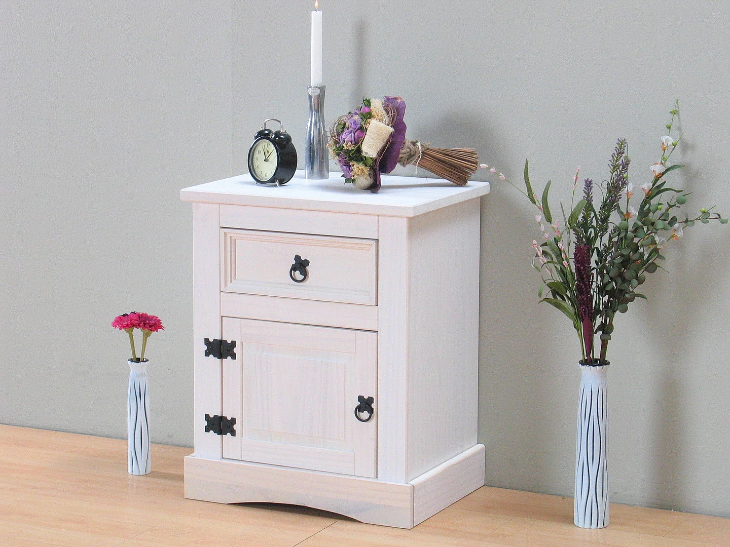 New Mexico Table de chevet, largeur 53 cm, hauteur 66 cm, avec 1 tiroir et 1 porte, blanc/ciré.