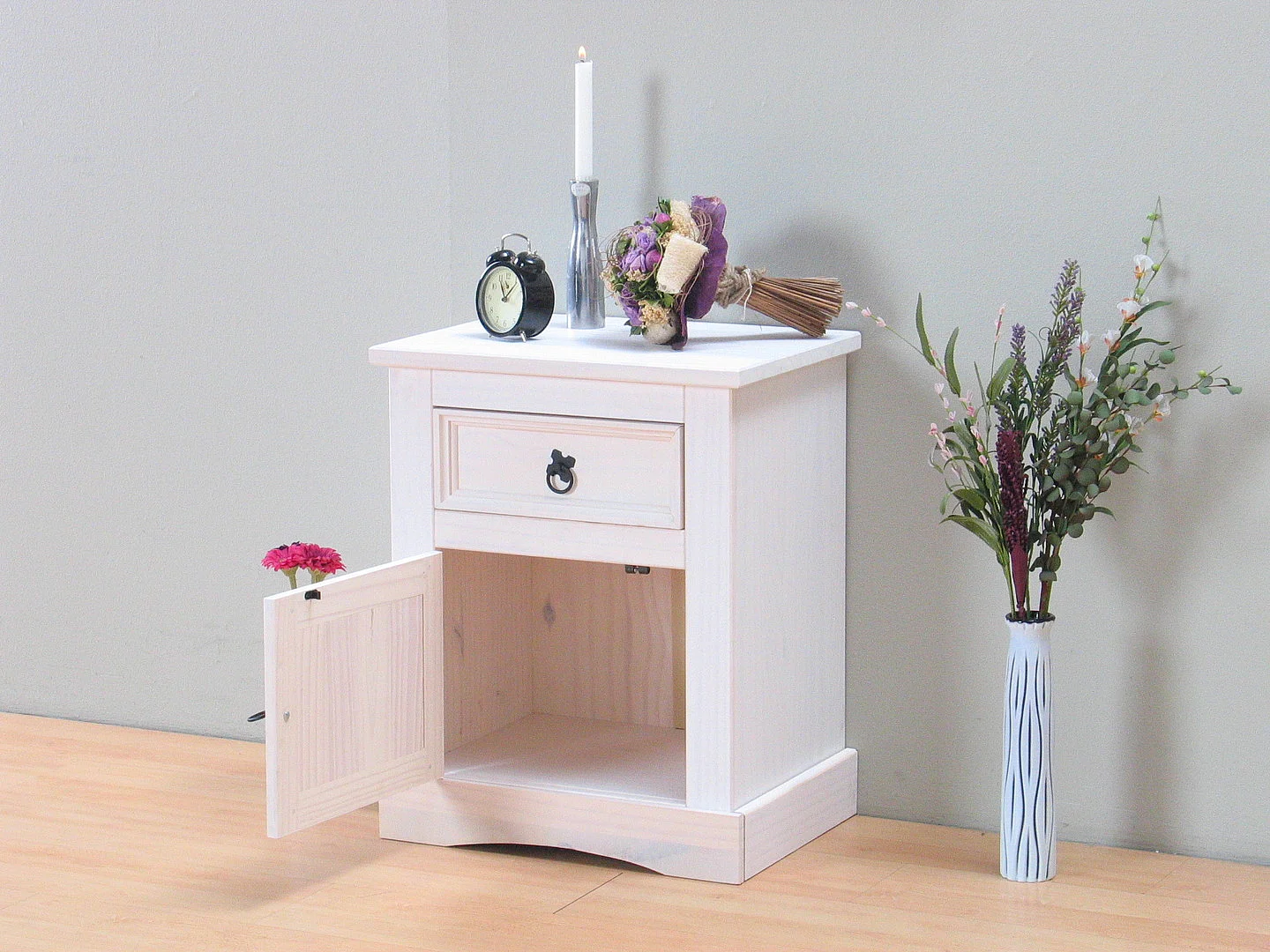 New Mexico Table de chevet, largeur 53 cm, hauteur 66 cm, avec 1 tiroir et 1 porte, blanc/ciré.