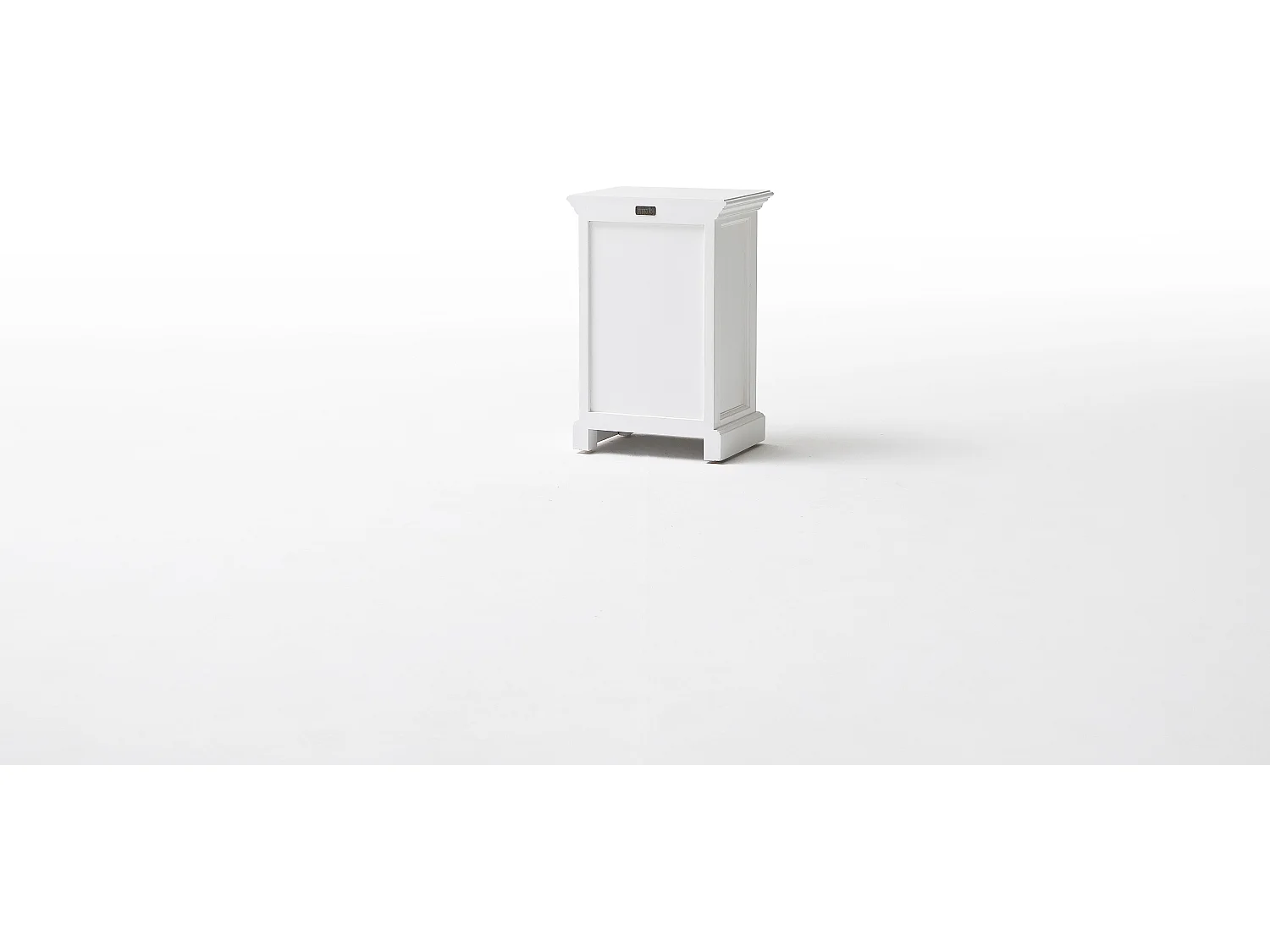 Halifax nachtkastje met 3 lades, in wit.