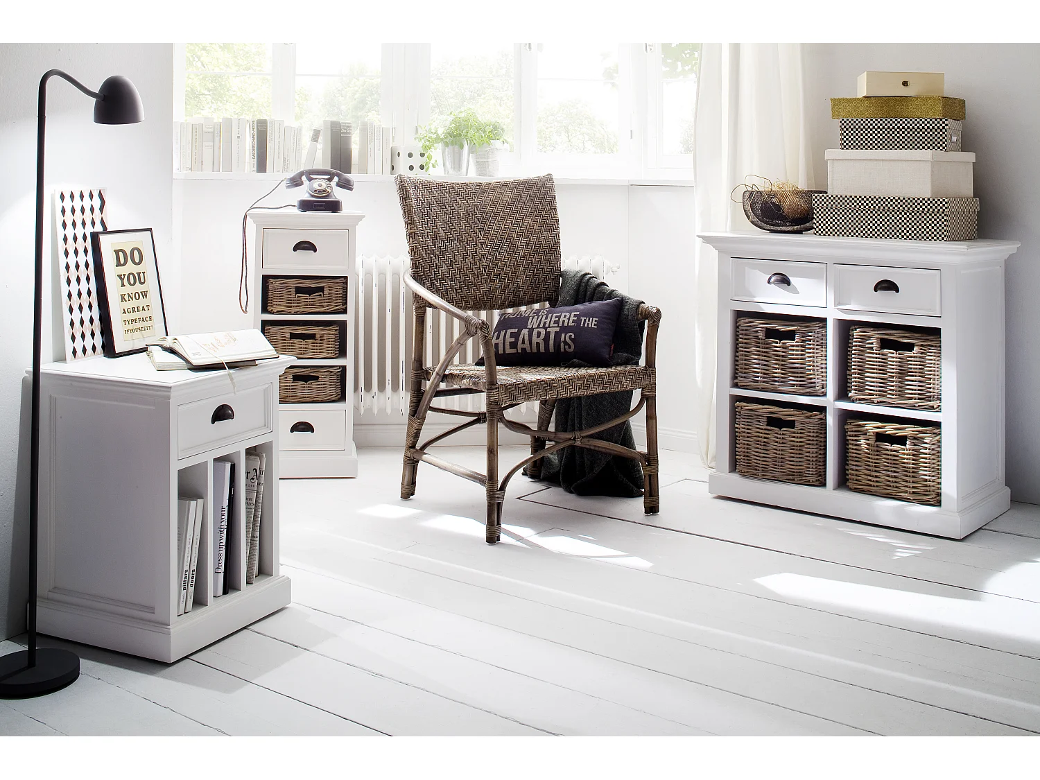 Halifax nachtkastje met lade, in wit.