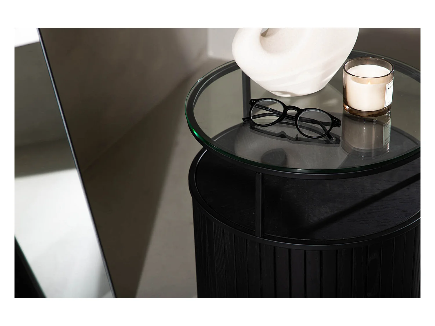 Bovall bijzettafel Ø37cm zwart, glas.