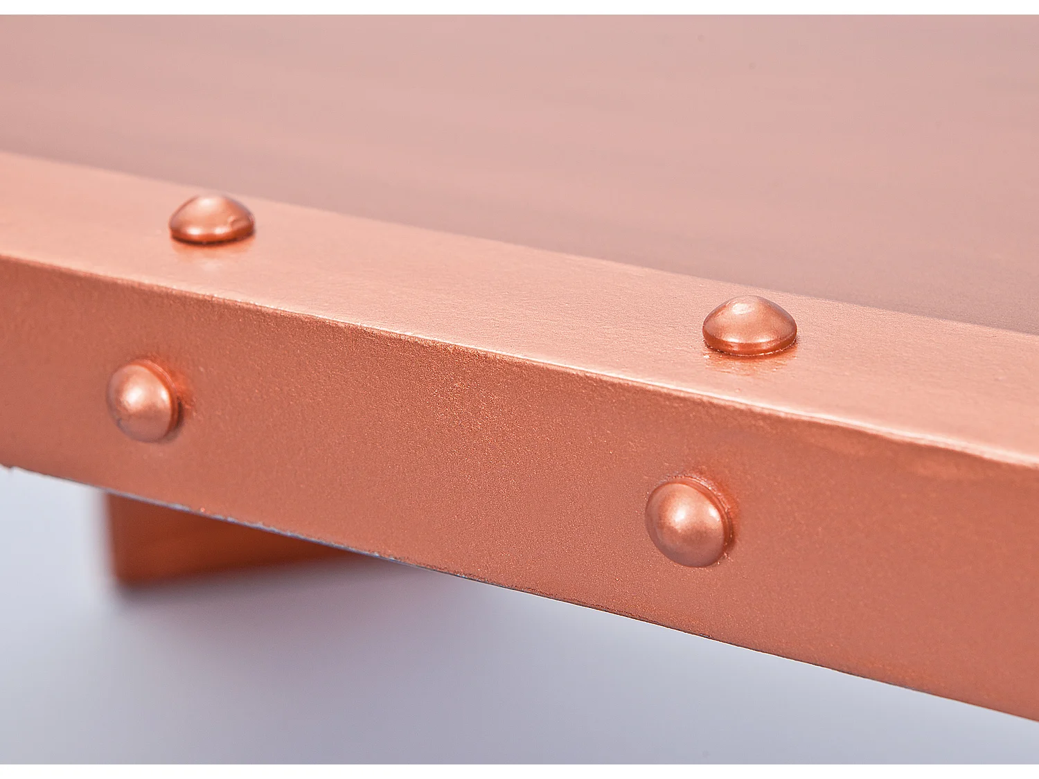 Gorwan Table basse en cuivre.