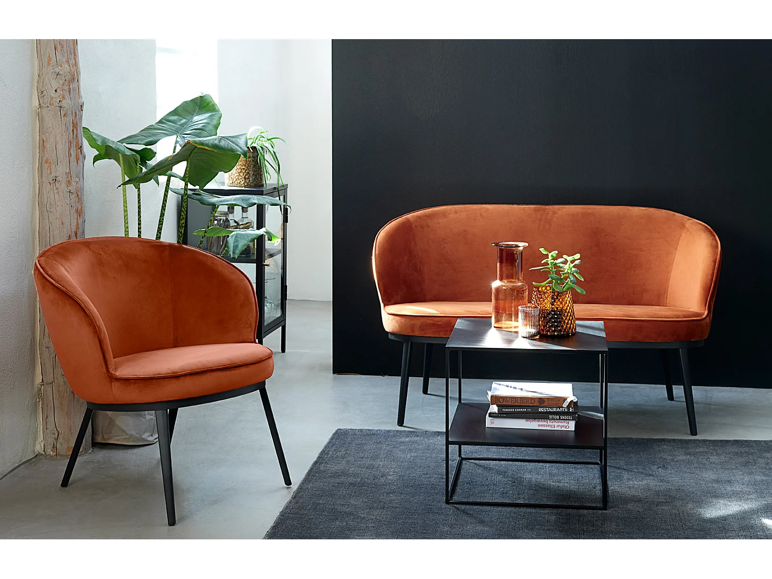 Pebble Table basse 50 x 50 cm, noir.