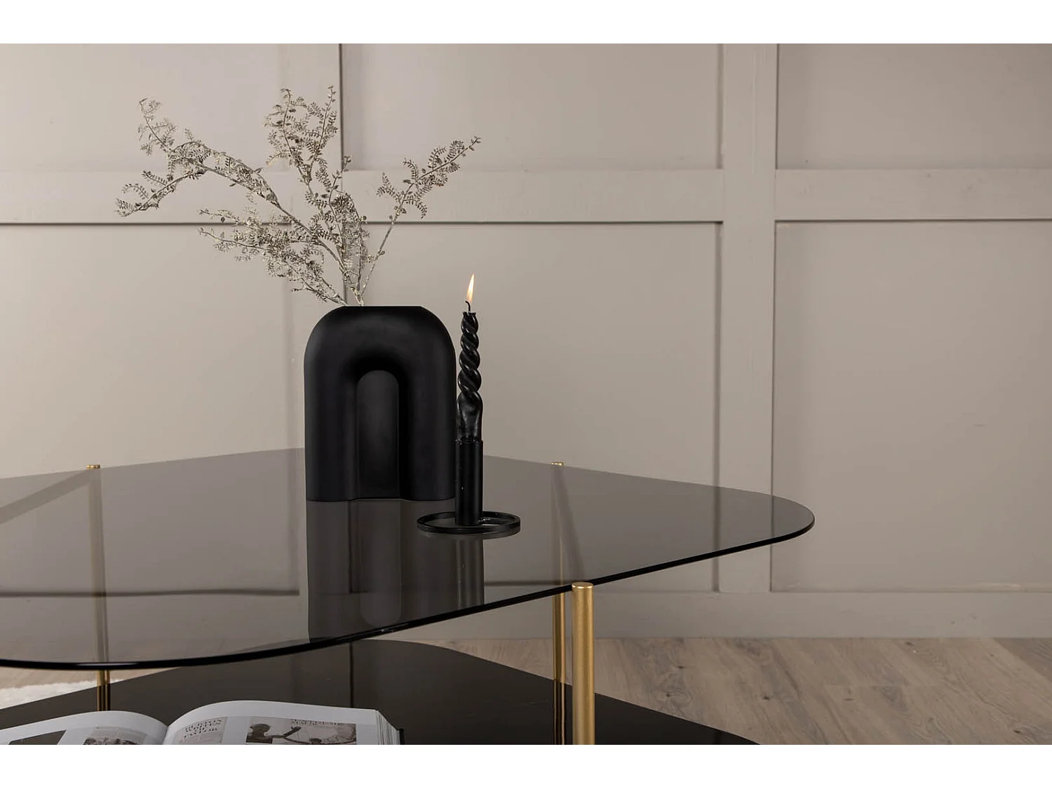 Table Basse en Verre "Un-Line" 85cm Noir & Or