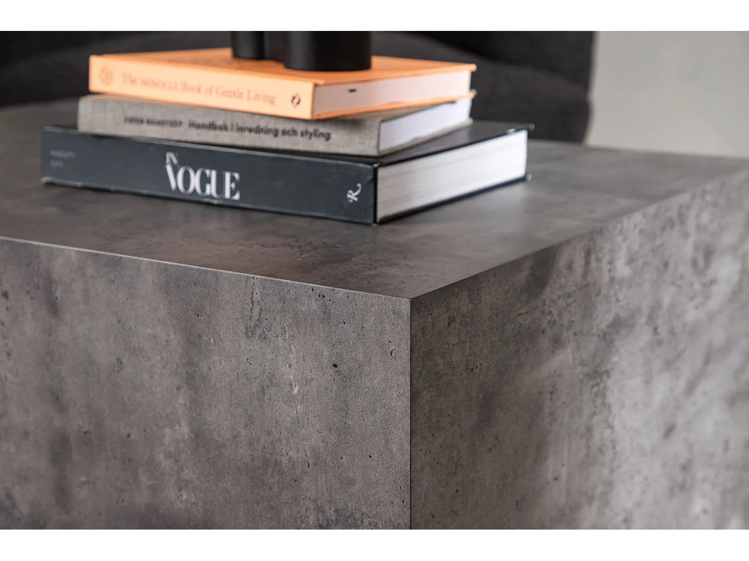 York salontafel 60x80x40cm donkergrijs.
