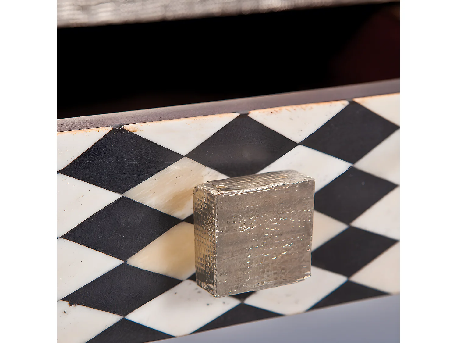 Nopar salontafel 2 lades zilverkleurig, zwart, wit, bruin.