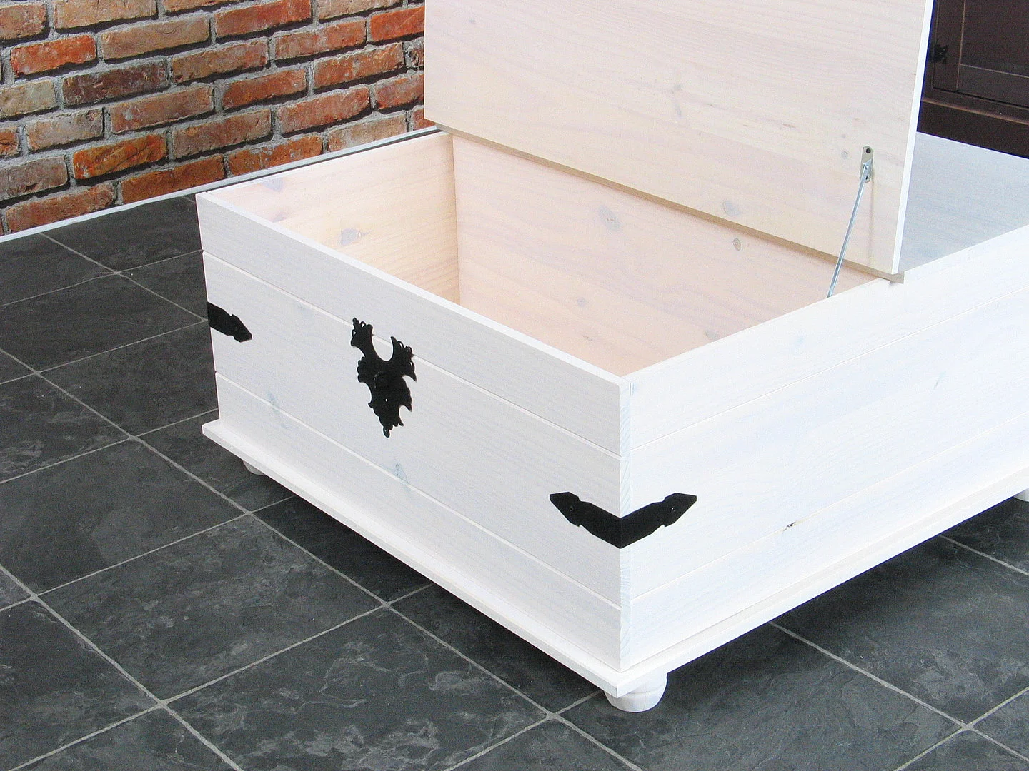 Tavolino New Mexico con 5 cassetti 91x91 bianco/cera.