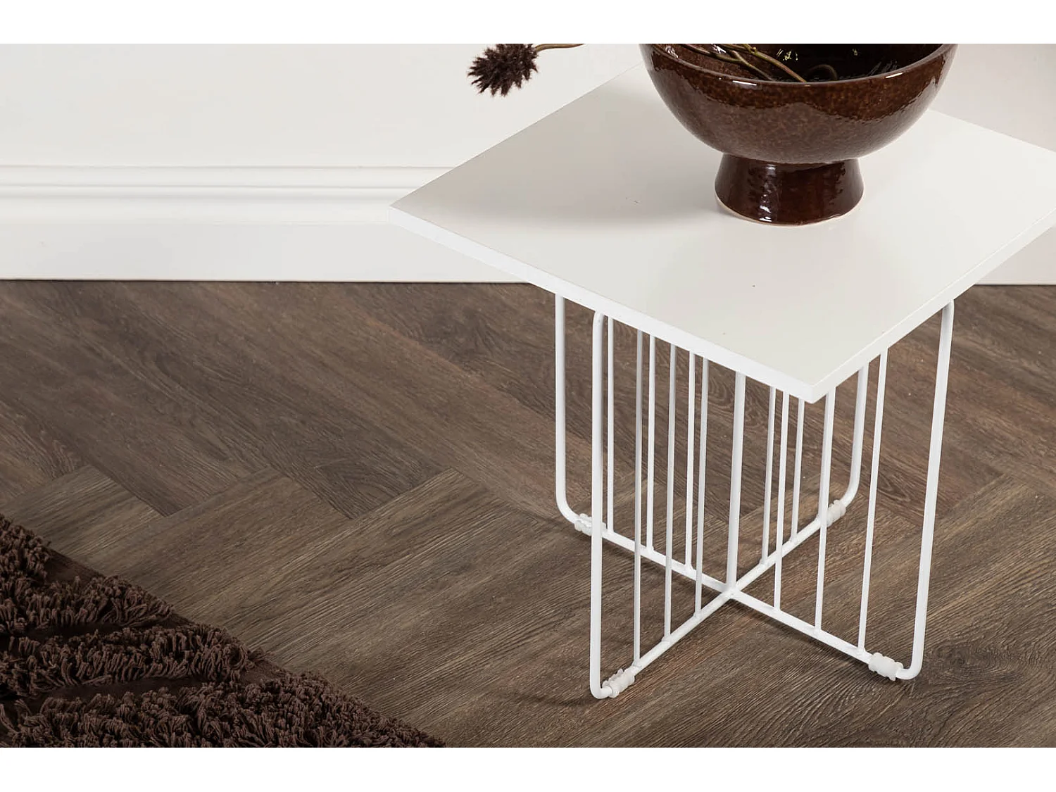 Dayton bijzettafel 40x40cm wit.