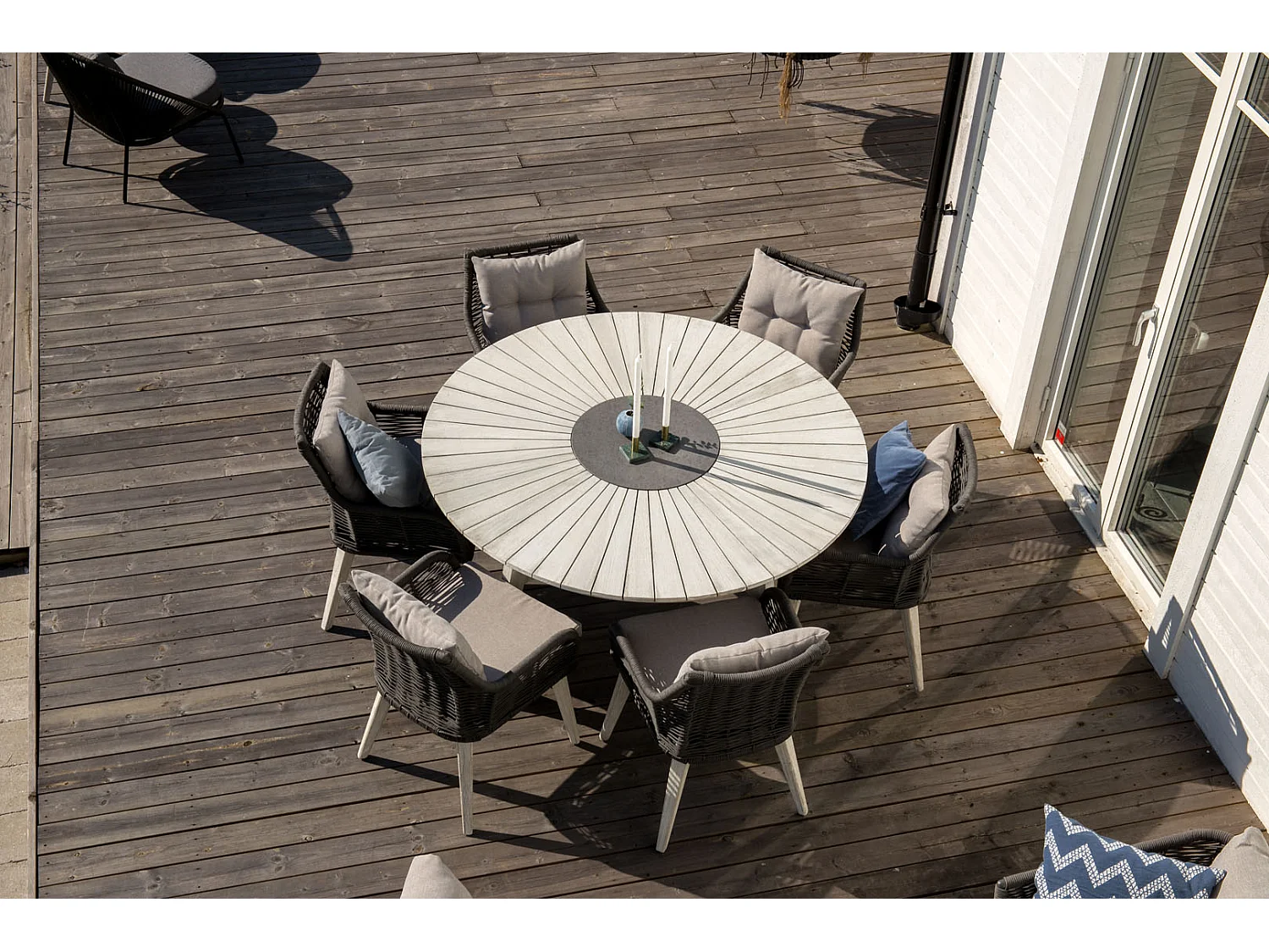 Table de Jardin Ronde en Bois "Rives" 150cm Gris Clair