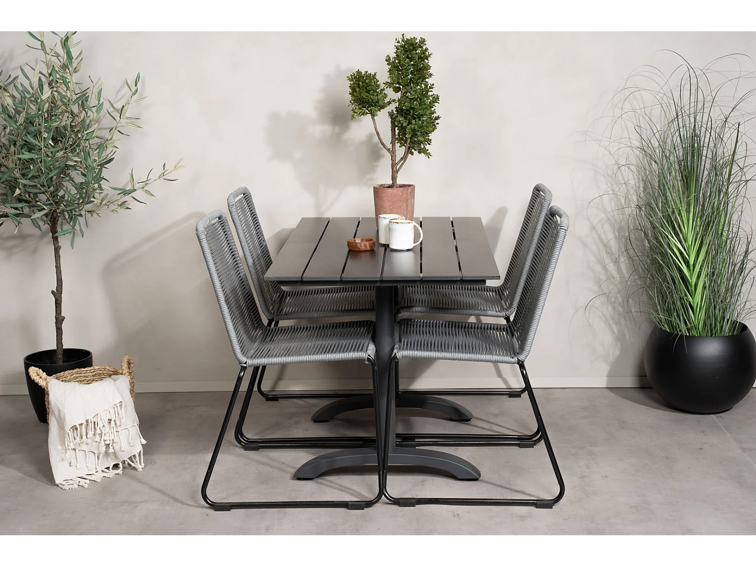 Denver Esstisch schwarz.