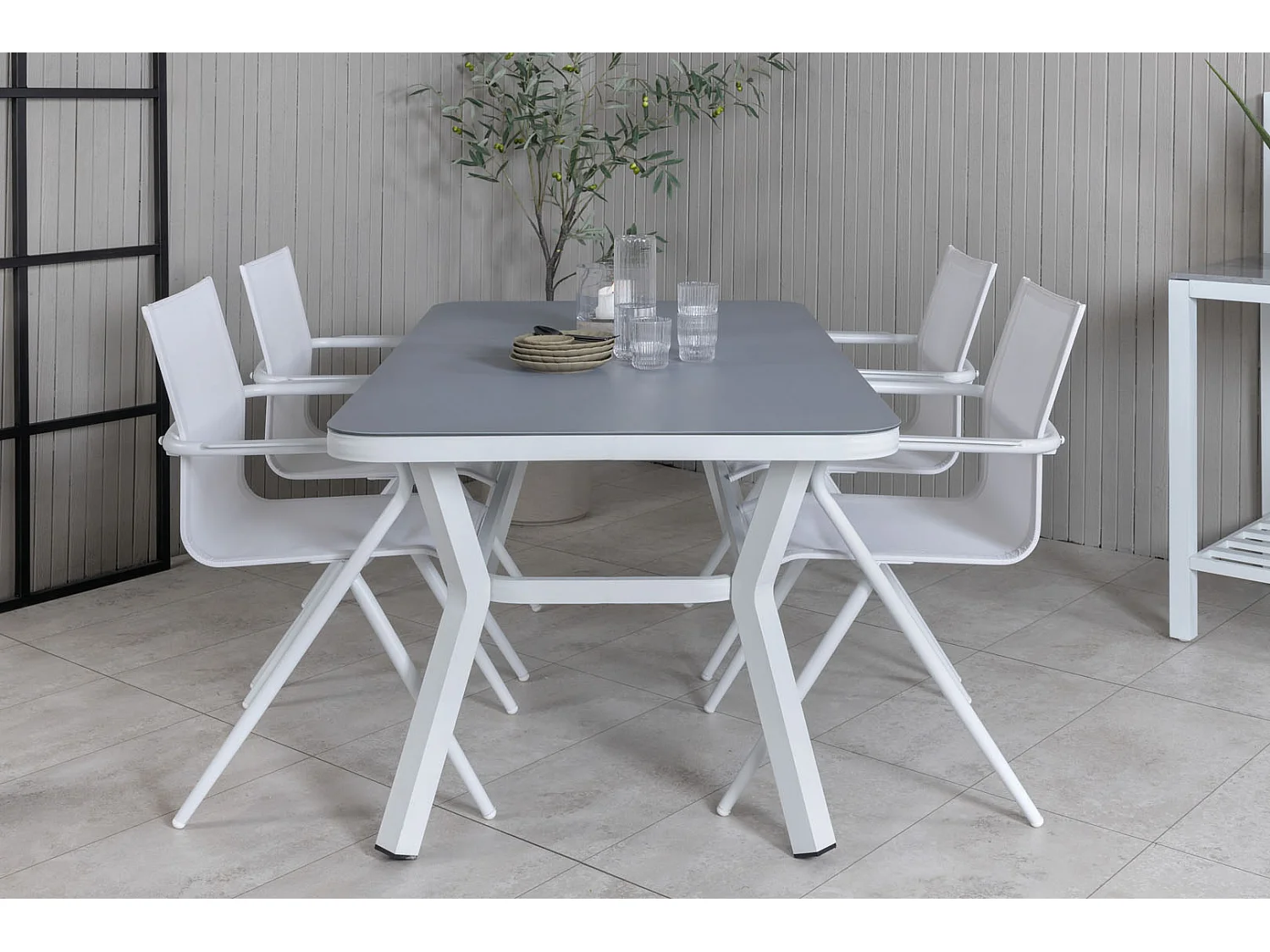 Virya eettafel tuin wit.