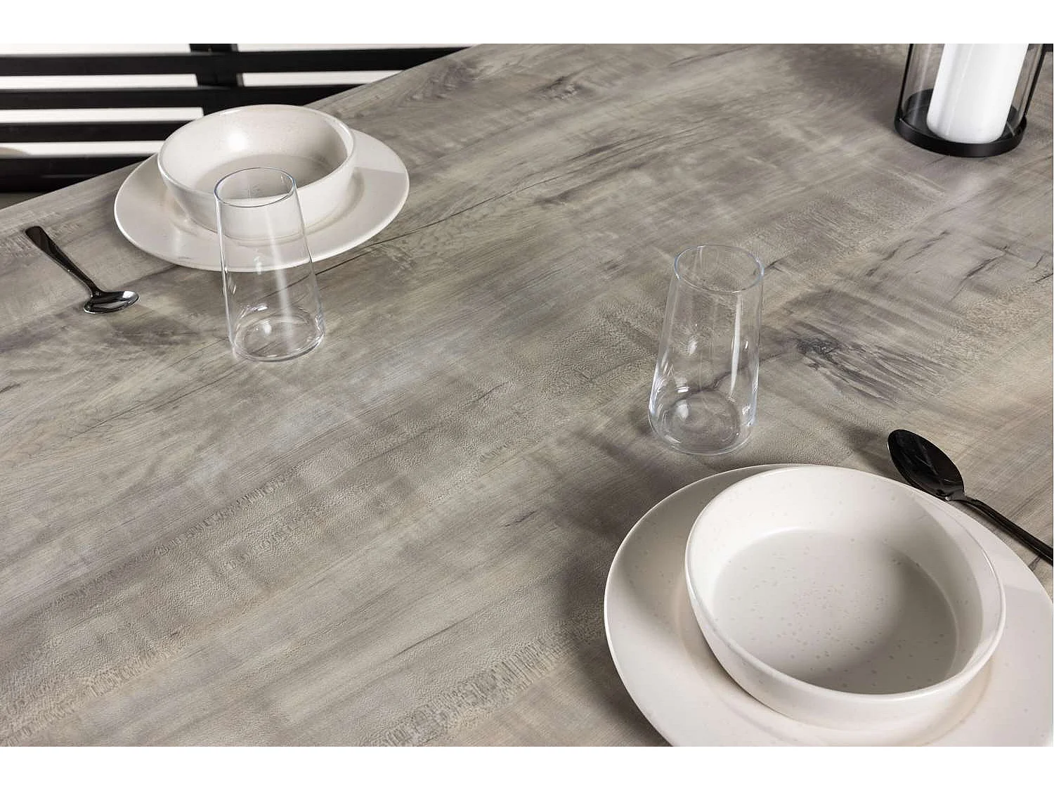 Llama eettafel tuin witgrijs.