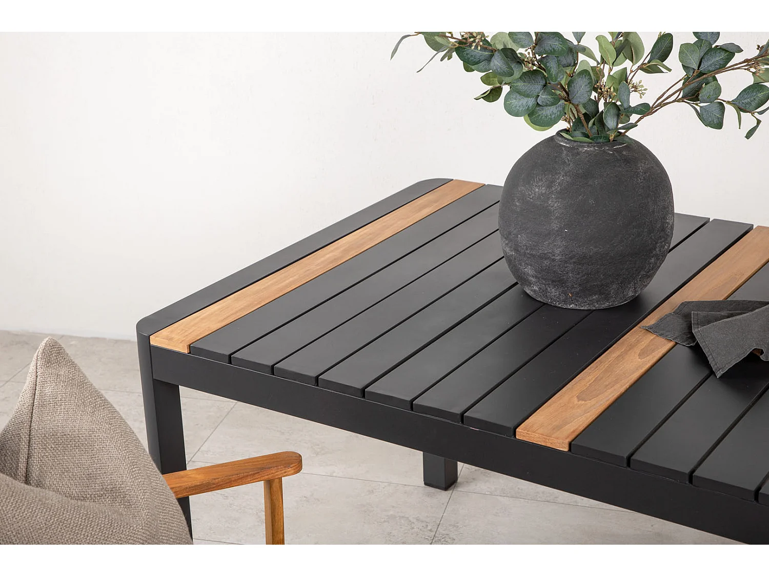 Table de Jardin en Teck "Togo" 150cm Noir