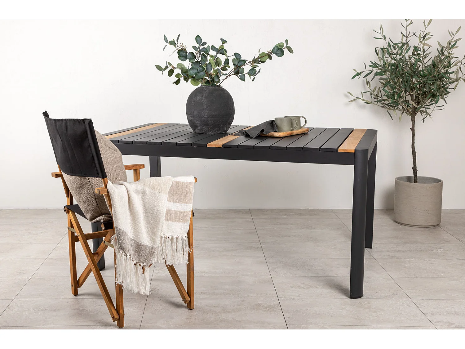 Table de Jardin en Teck "Togo" 150cm Noir