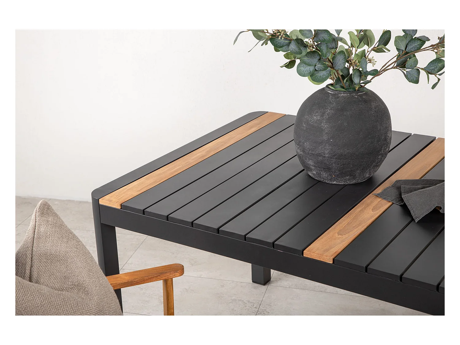 Table de Jardin en Teck "Togo" 150cm Noir