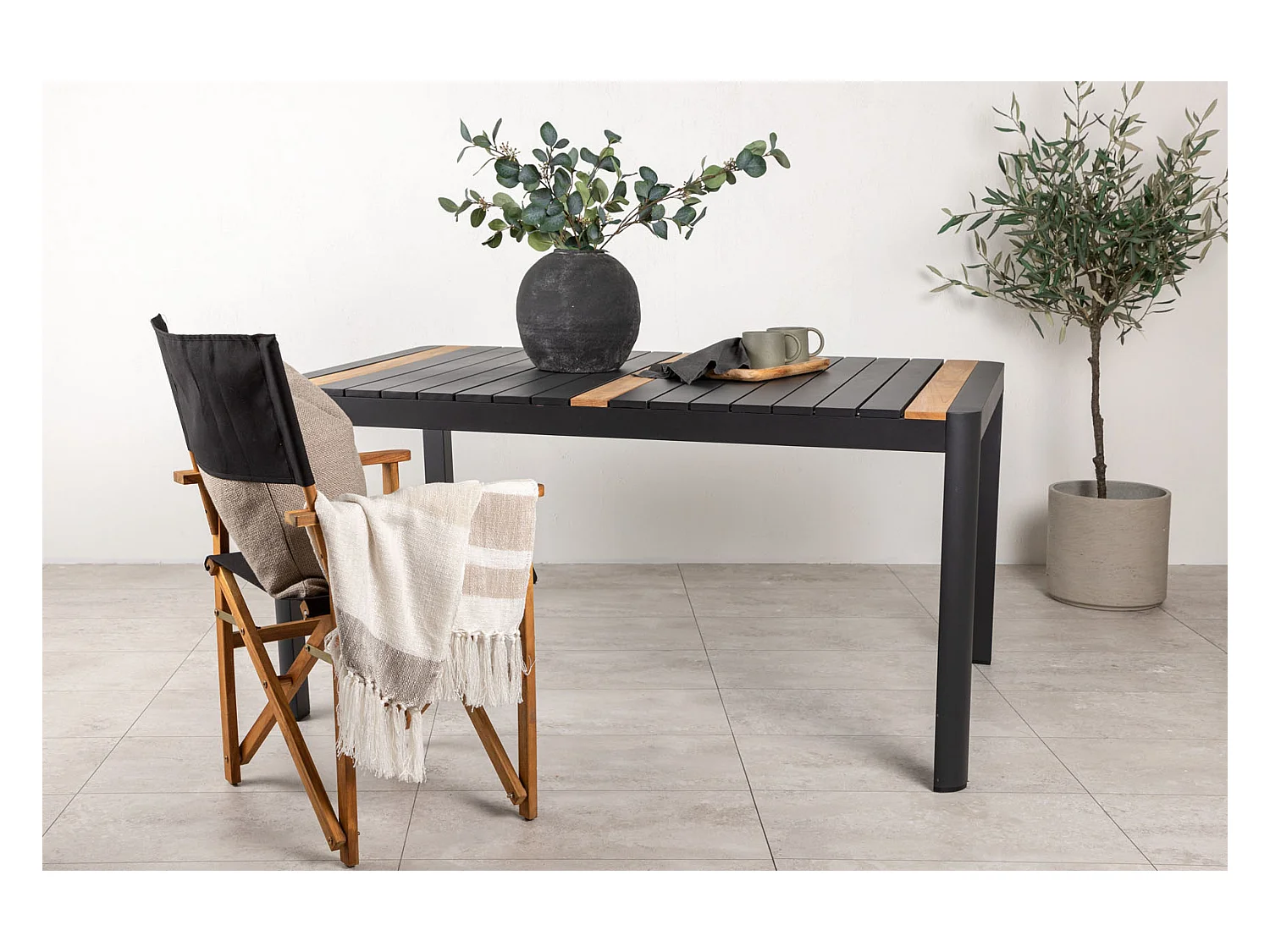 Table de Jardin en Teck "Togo" 150cm Noir
