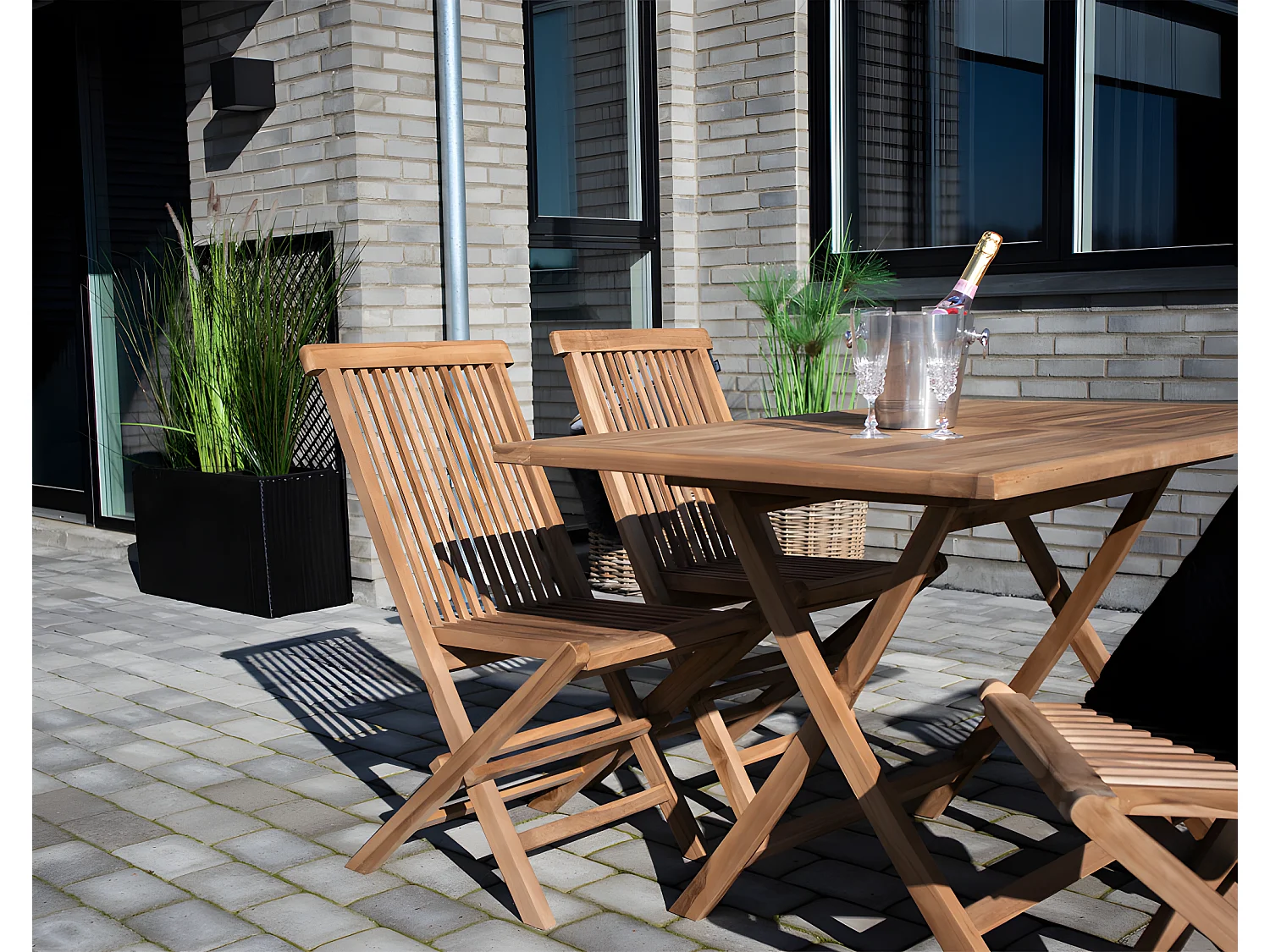 Oline Gartentisch 80x120 cm Teakholz massiv.