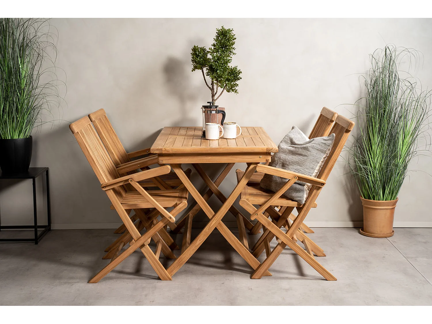 Kenya eettafel tuin natuur.