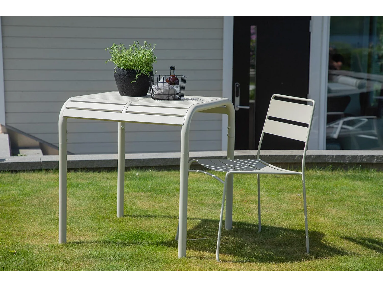 Table de Jardin Design "Borneo" 75cm Beige