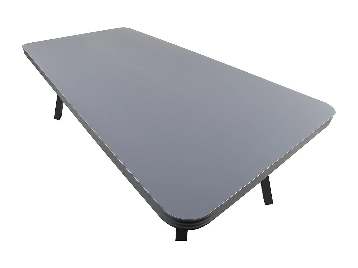 Massa eettafel tuin zwart.