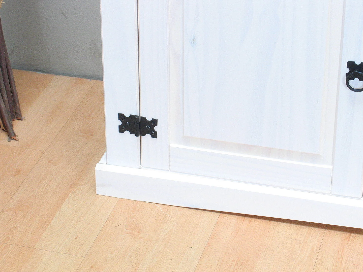 New Buffet Mexico avec 7 tiroirs et 3 portes, largeur 200 cm, hauteur 84 cm, blanc/ciré.