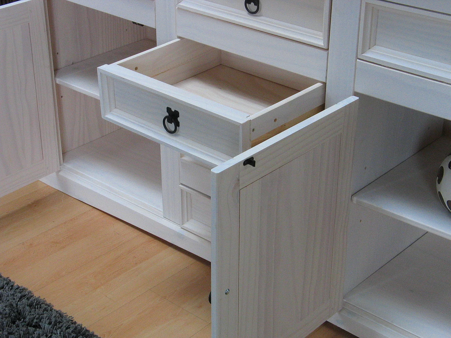 New Buffet Mexico avec 7 tiroirs et 3 portes, largeur 200 cm, hauteur 84 cm, blanc/ciré.