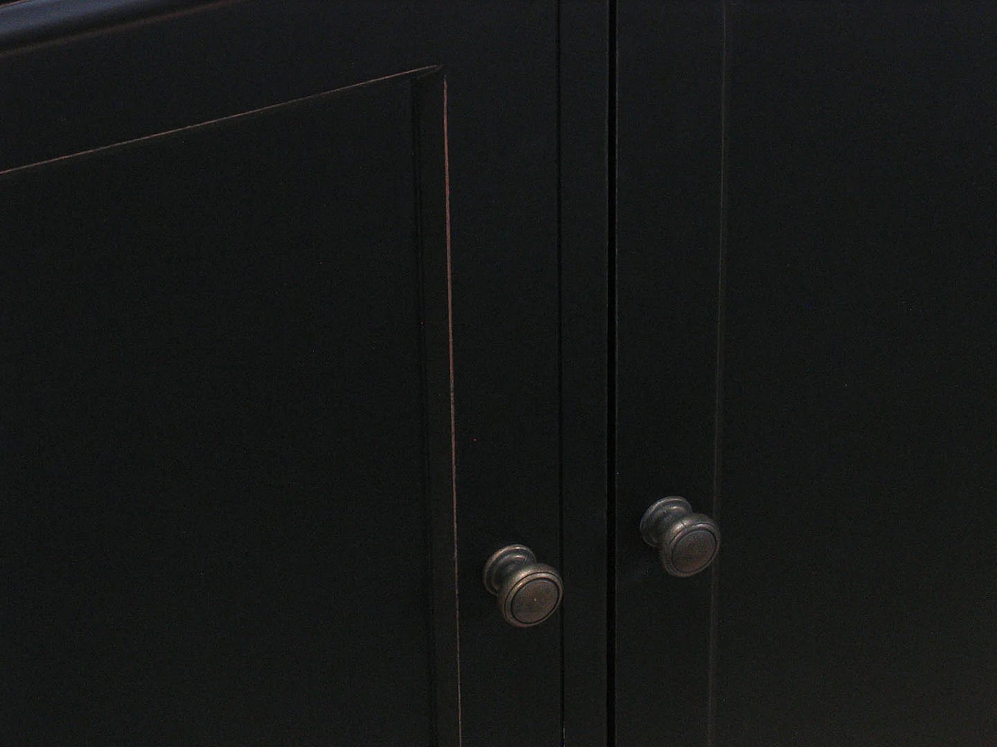 Amaretta Buffet avec 4 portes et 4 tiroirs largeur 186 cm, hauteur 86 cm, noir vintage.