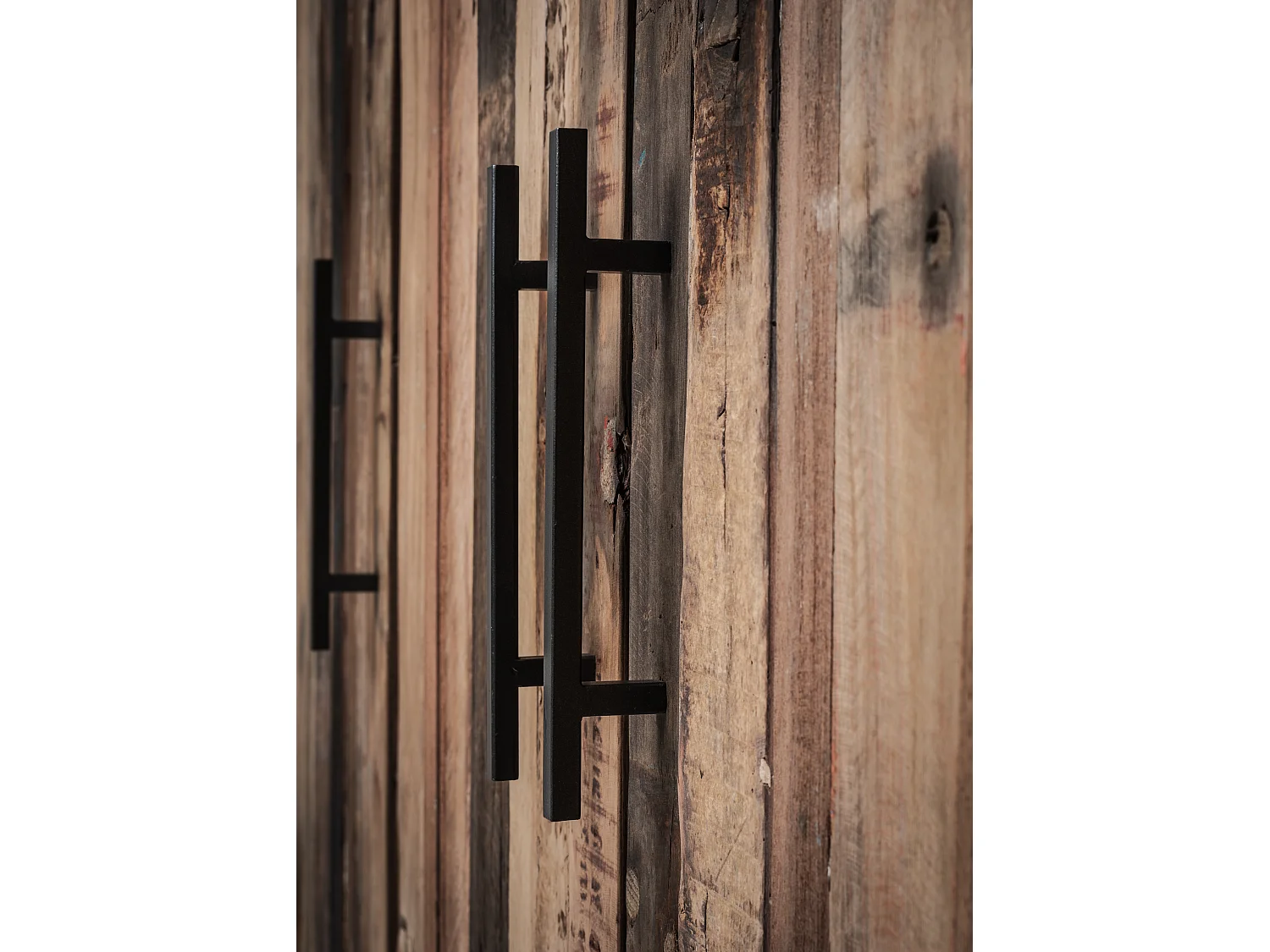 Rustika dressoir met 3 deuren, rustiek boothout & zwart.