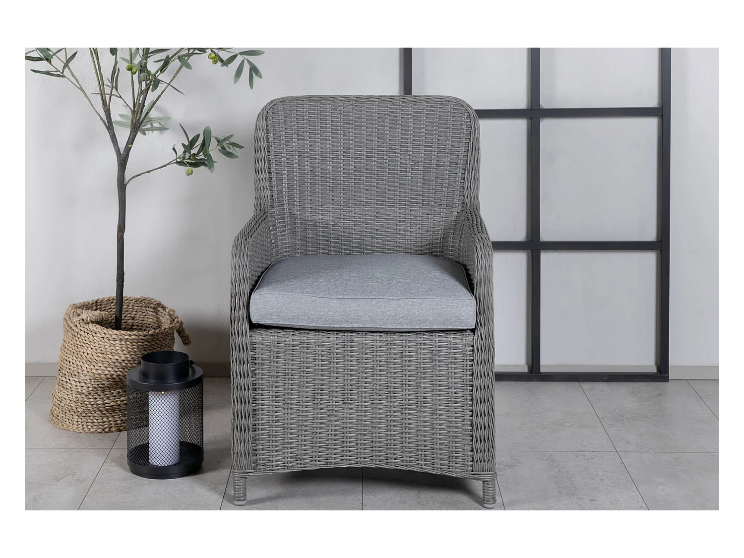 Wembley tuinstoel met armleuningen incl. kussen grijs.